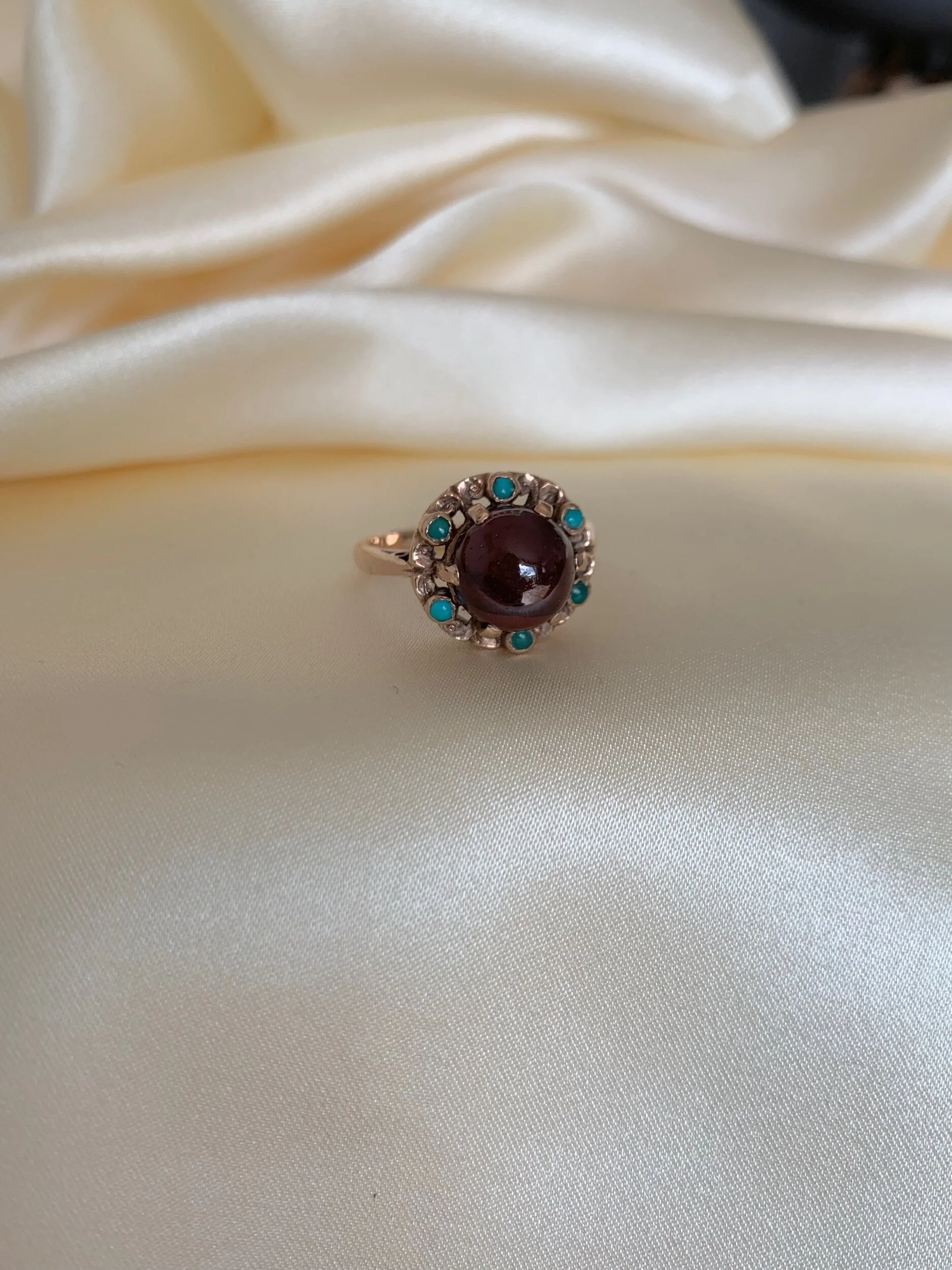 81858E33-1275-4AD9-A241-FC1A84AEF20B