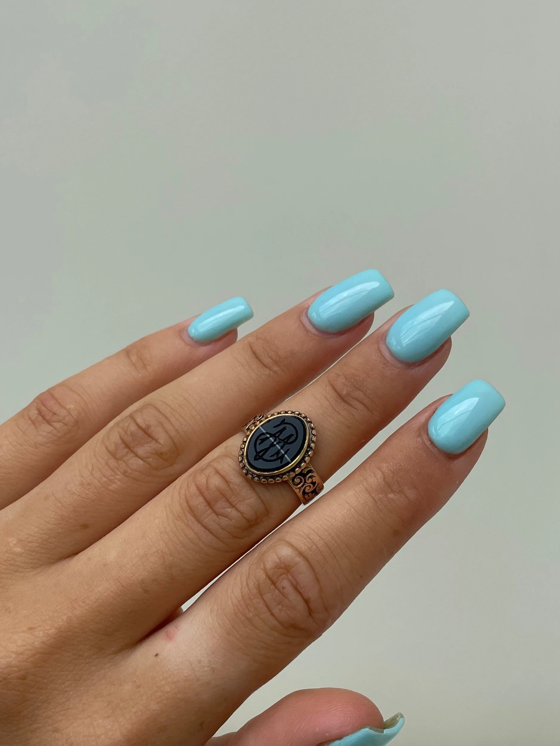 A42384C1-81D4-4BDF-A059-4A5F3F699C20