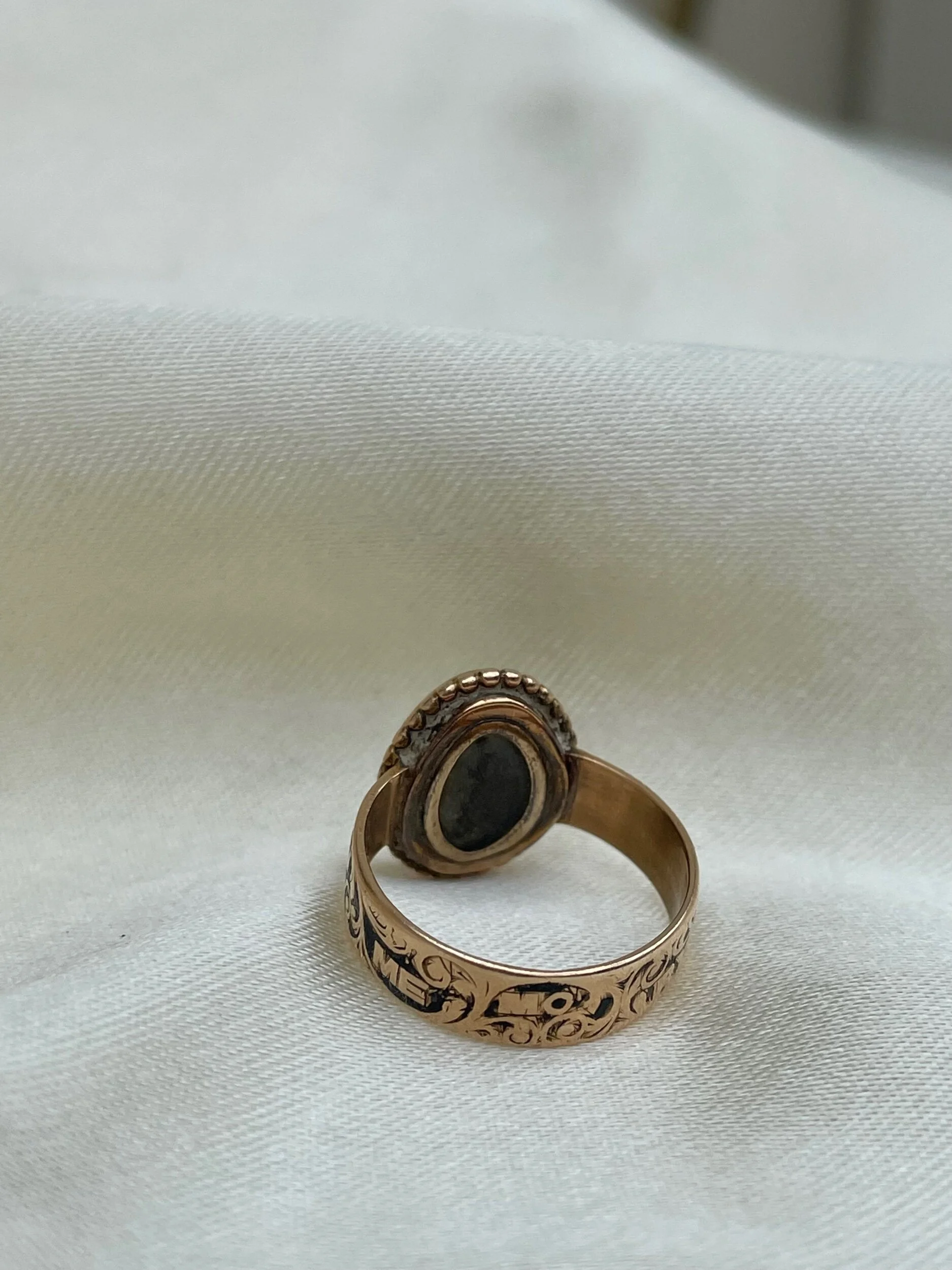 6909106F-F94C-4909-8BD8-3747196FB74A