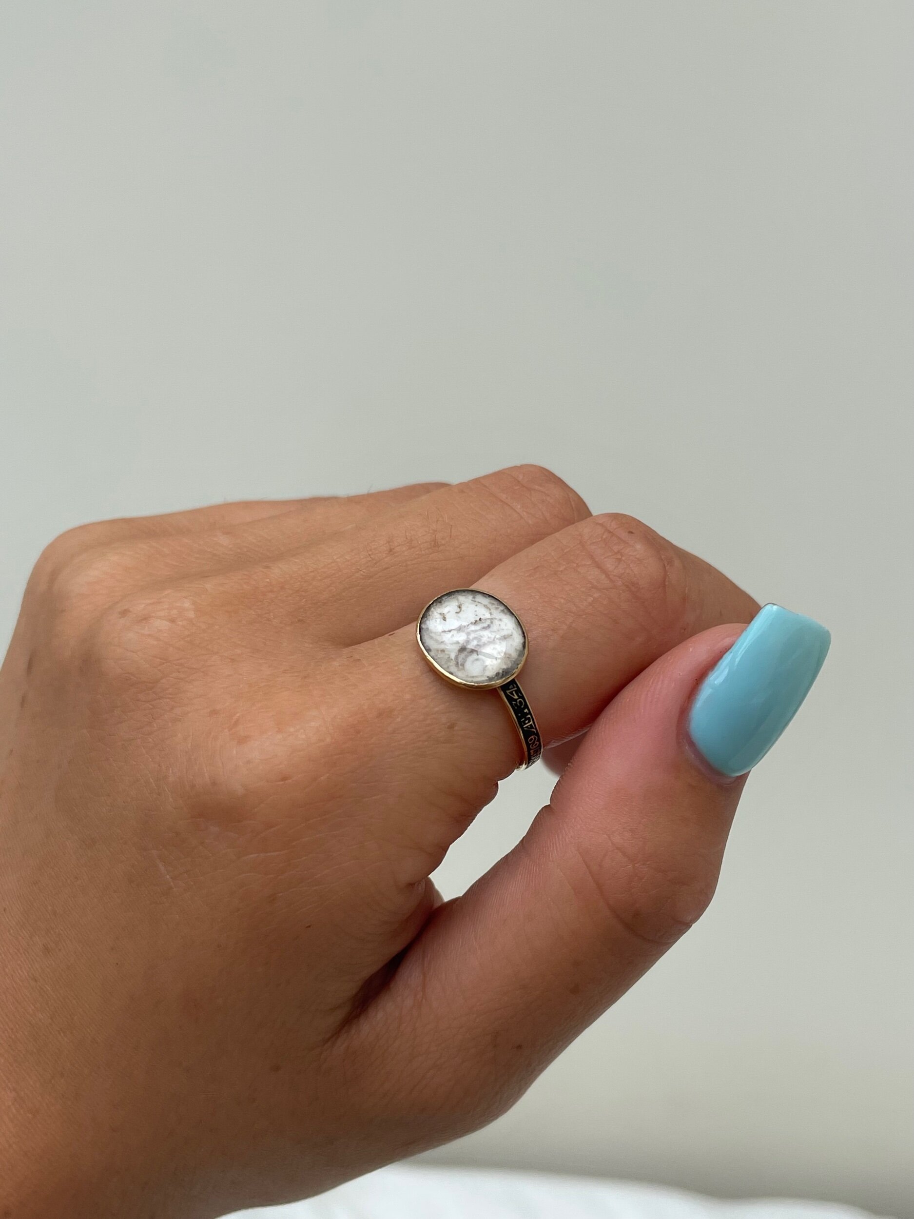 0C88B492-5F15-4E5C-B969-7AA2DB571FD1