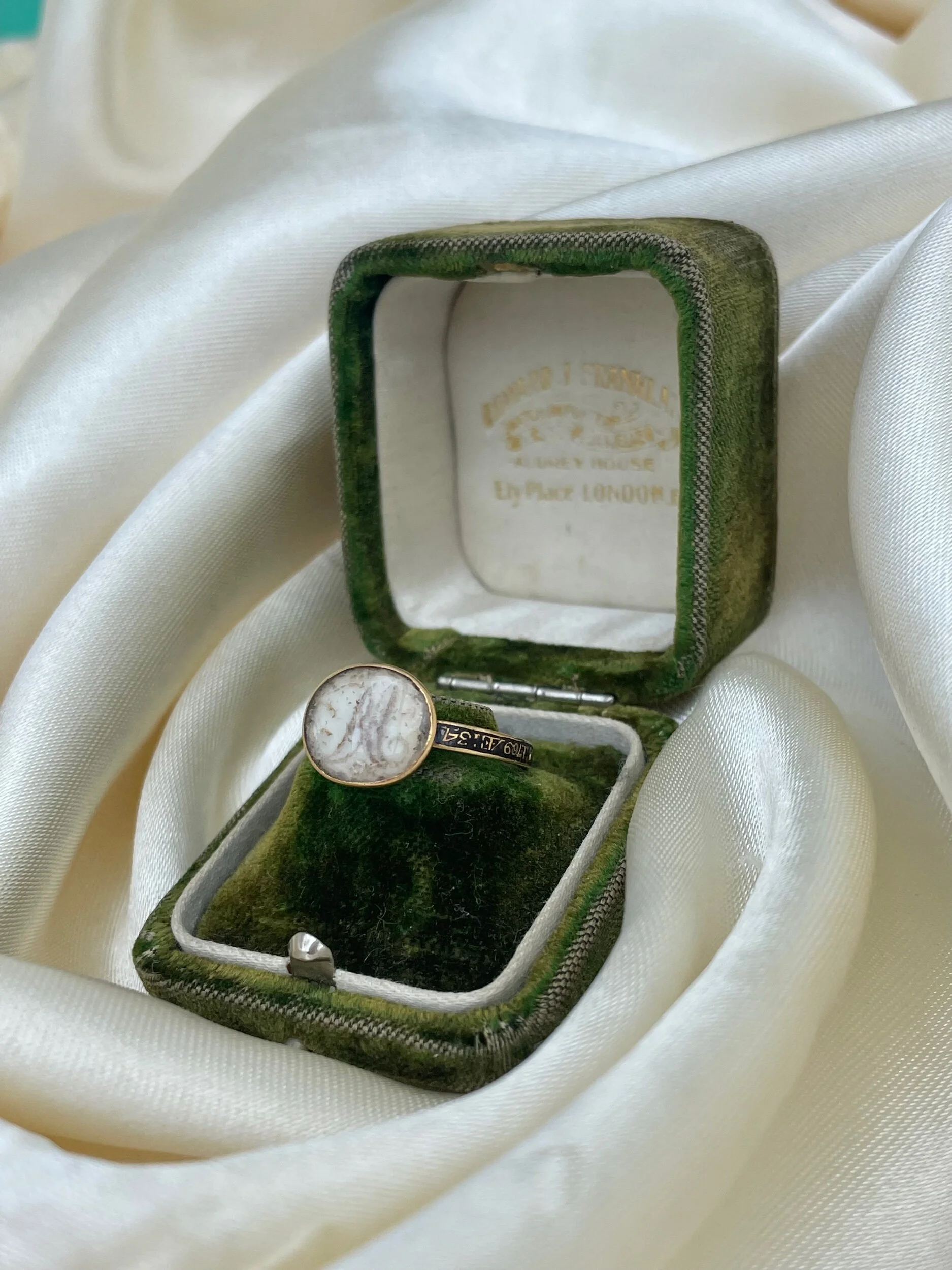 E309636D-50F2-4F3F-BA2F-EABA493A85FB