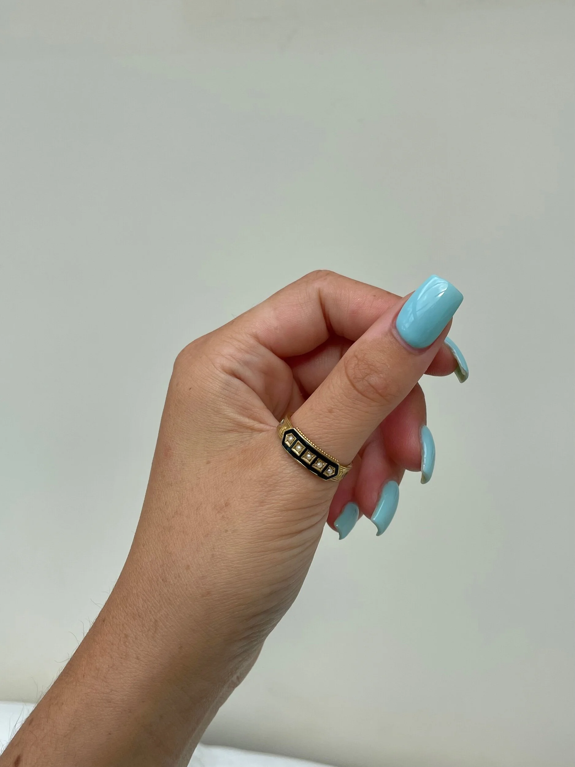 F8084EC0-41A7-42BB-83AE-3AB7A1D06CD2