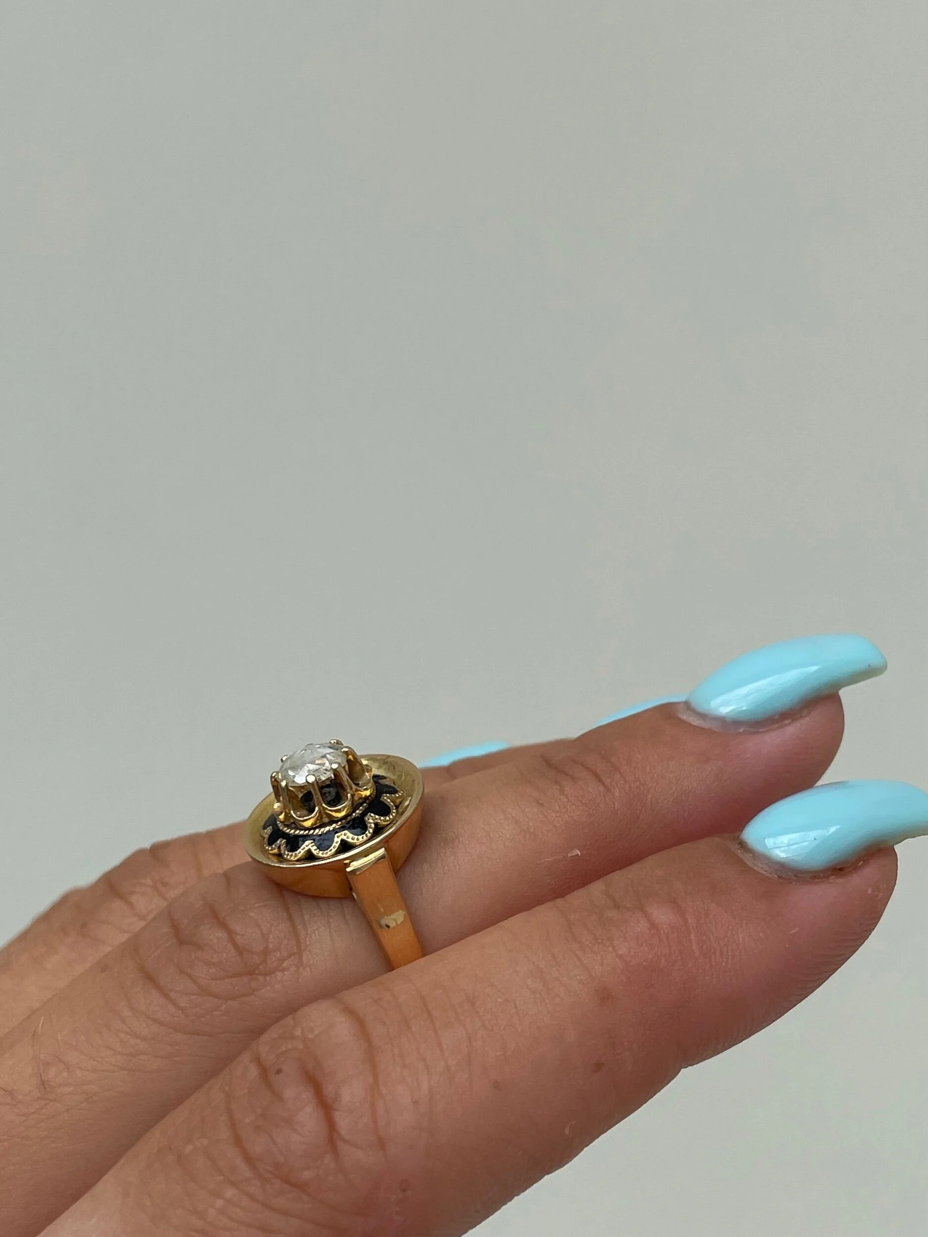 816D1A88-F70D-426B-808E-7787F4AB9C36