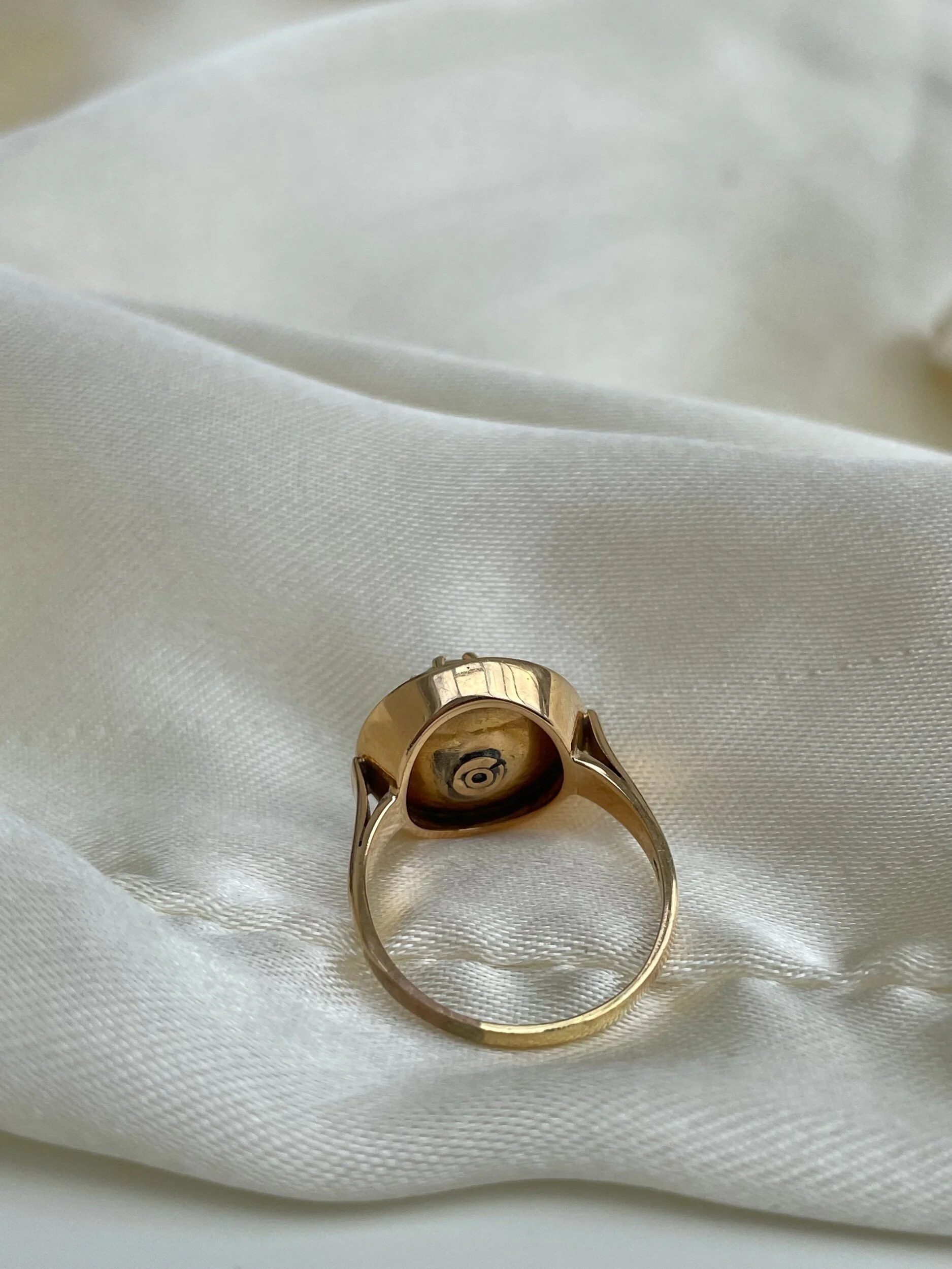 7FACFD86-D611-4AC0-B2A6-1560B1BF551A