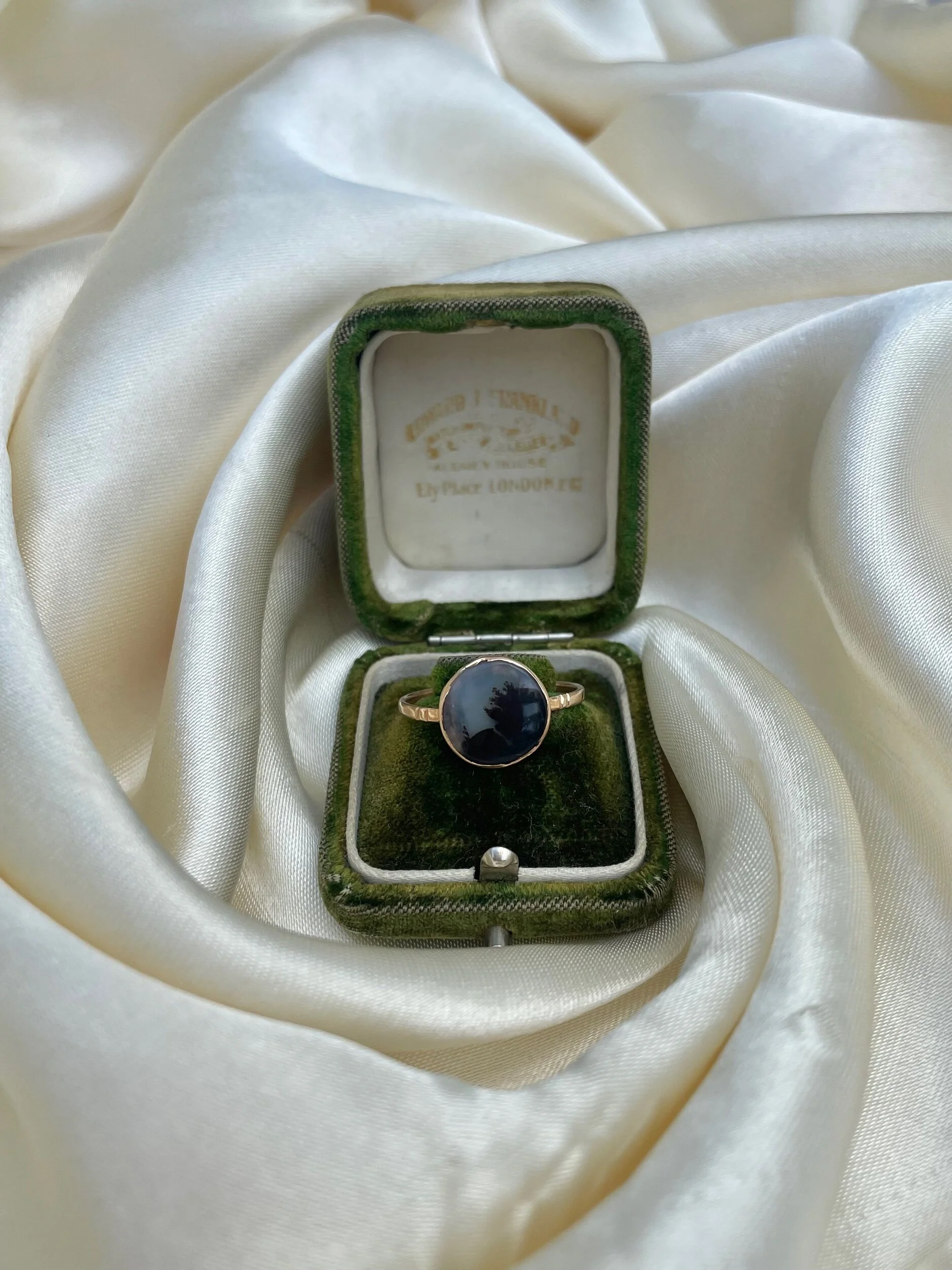 ED369382-323E-4251-914B-76FFBBA7D8C5