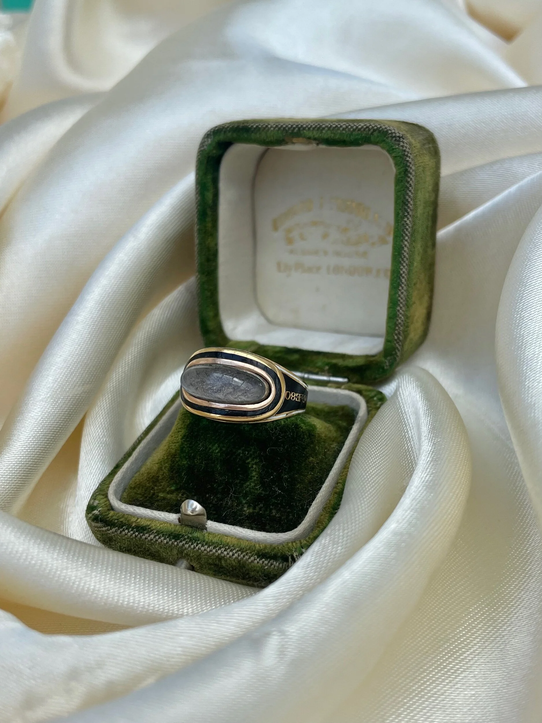 02DAC1C2-6383-433E-BD3B-A205F6FF848C