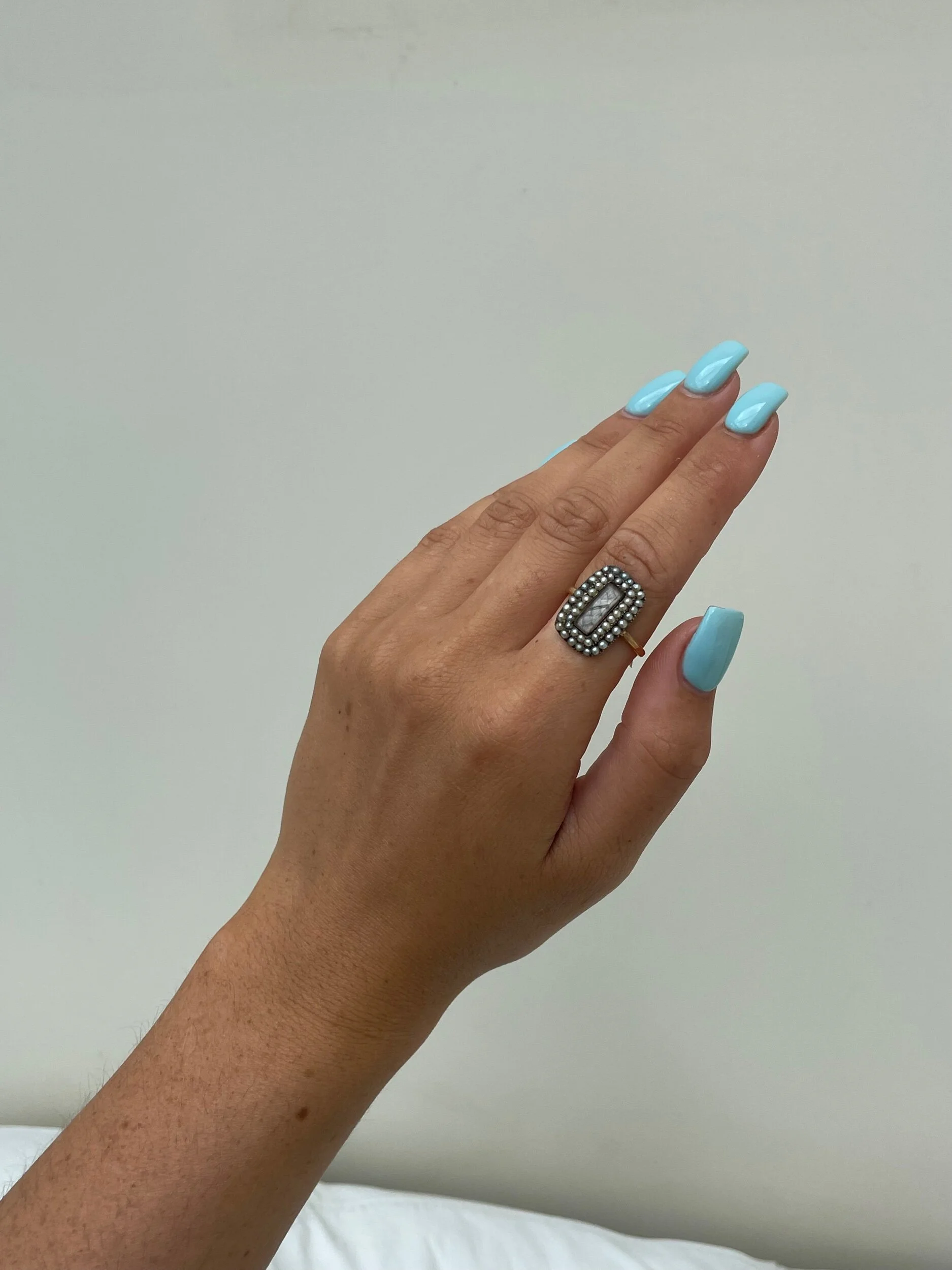 8FD4AA1D-1075-4342-8E90-27D5E369A06A