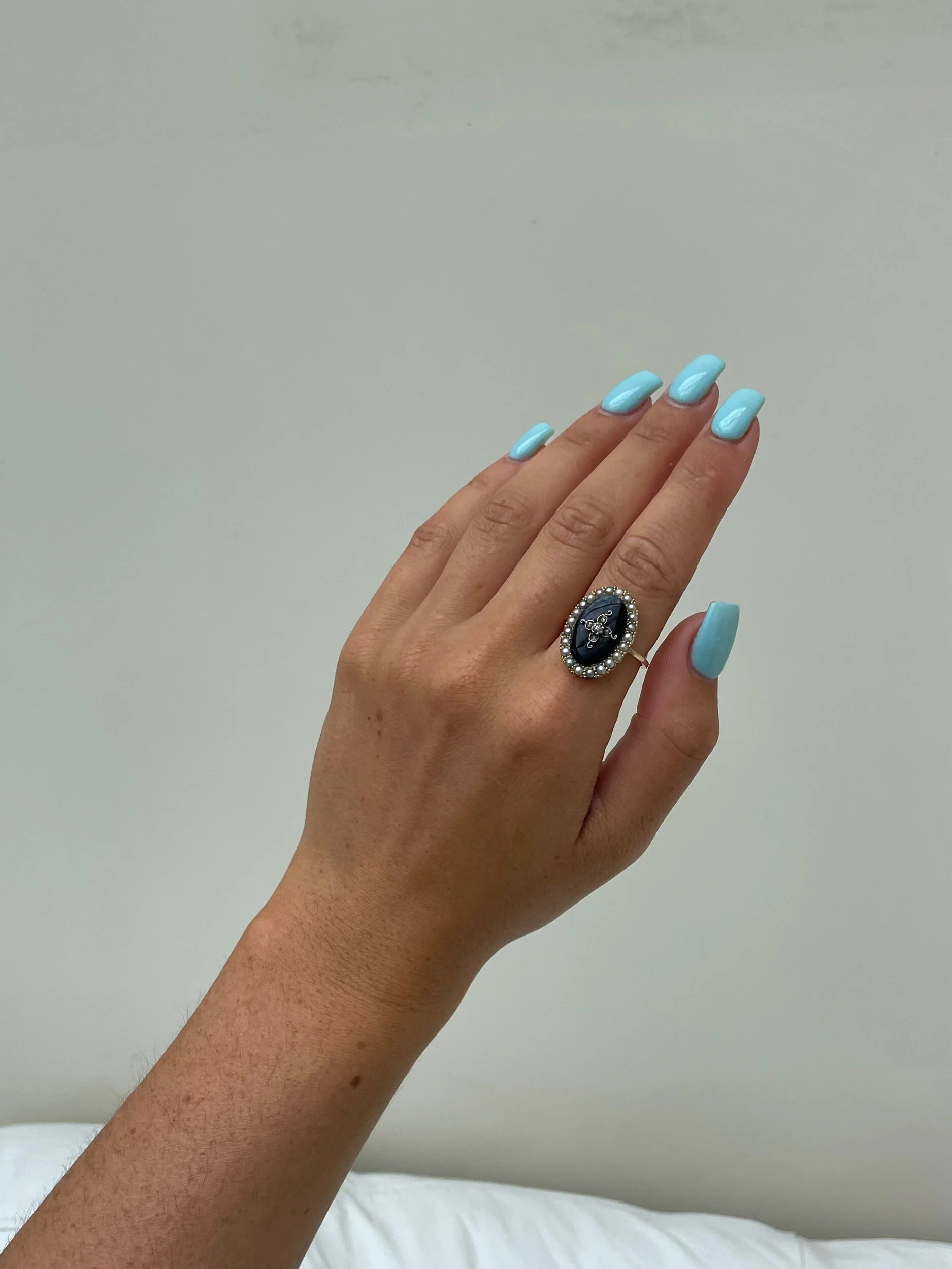 240B1F4B-D48D-4FA6-8BAB-D49EB52D452C