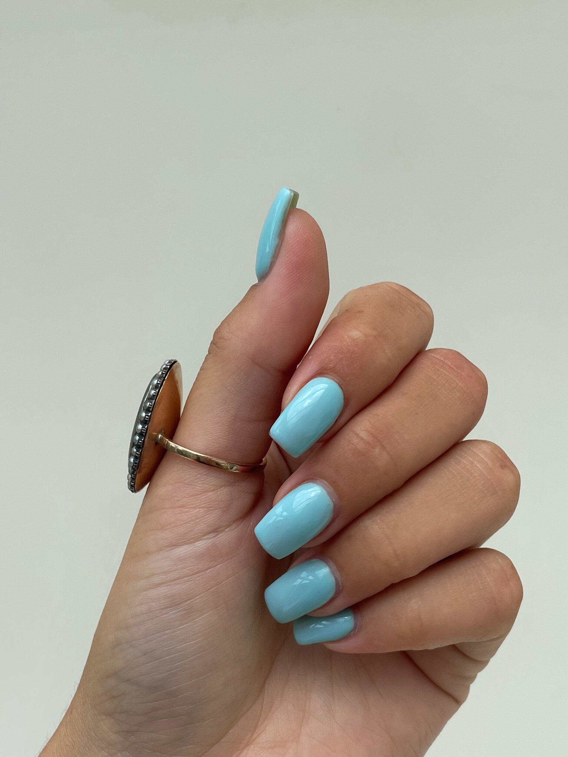 E6AB792A-38AD-4CCB-9EEB-C68B74588074