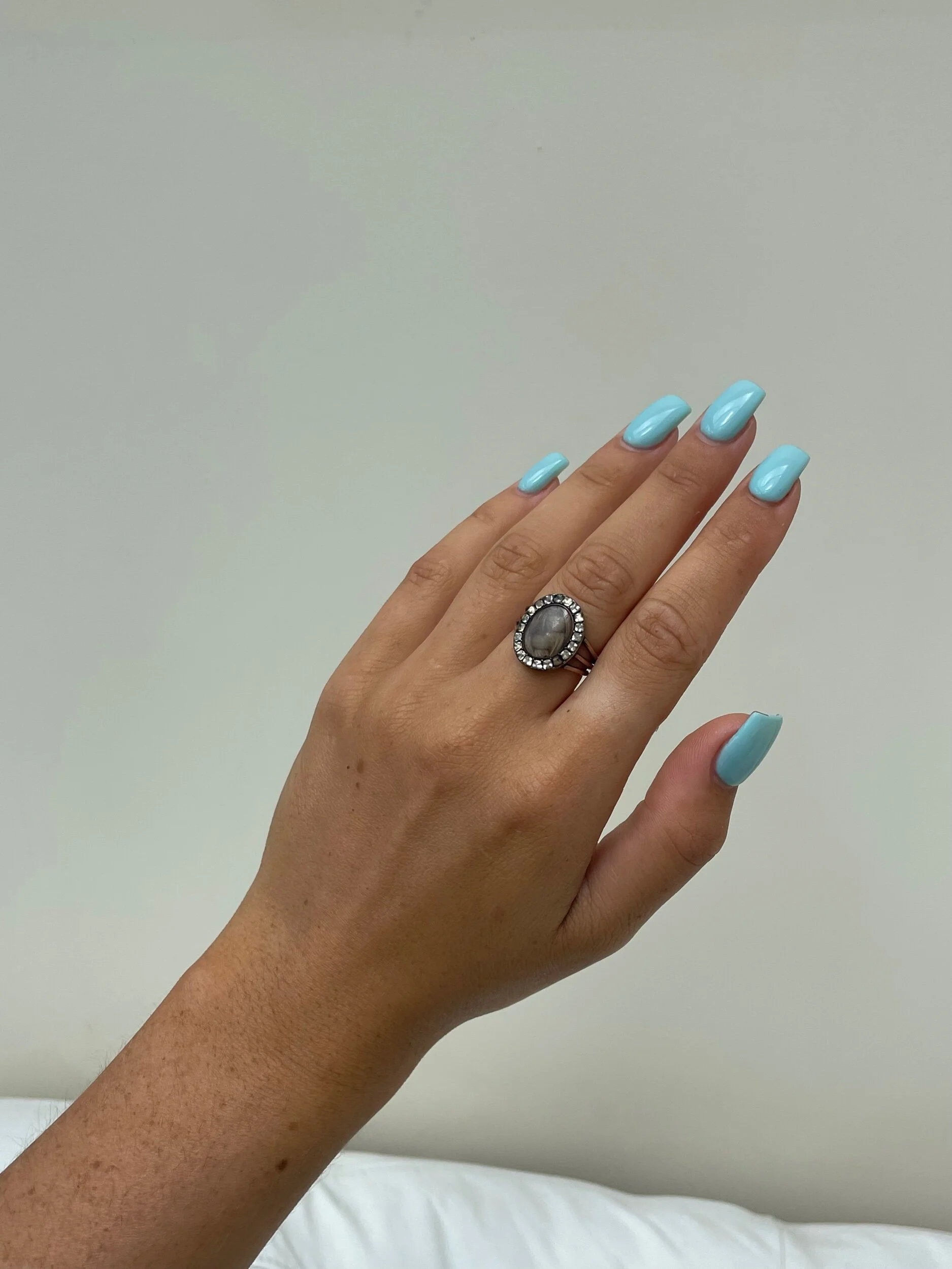 04B437BE-A925-472D-AD8C-09EC39E3F96D