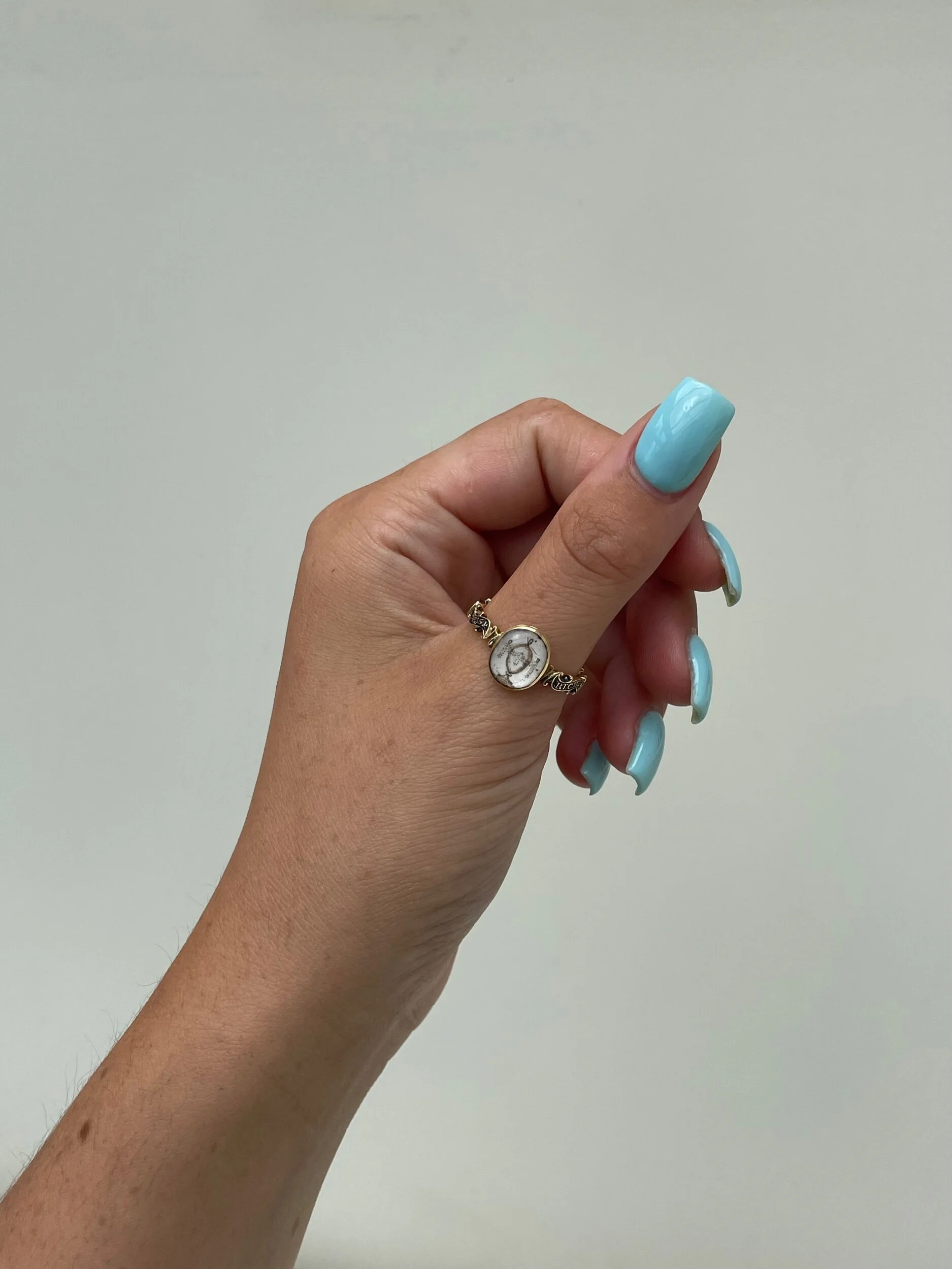 742FAEDB-A378-45FE-97F7-29357EB09341