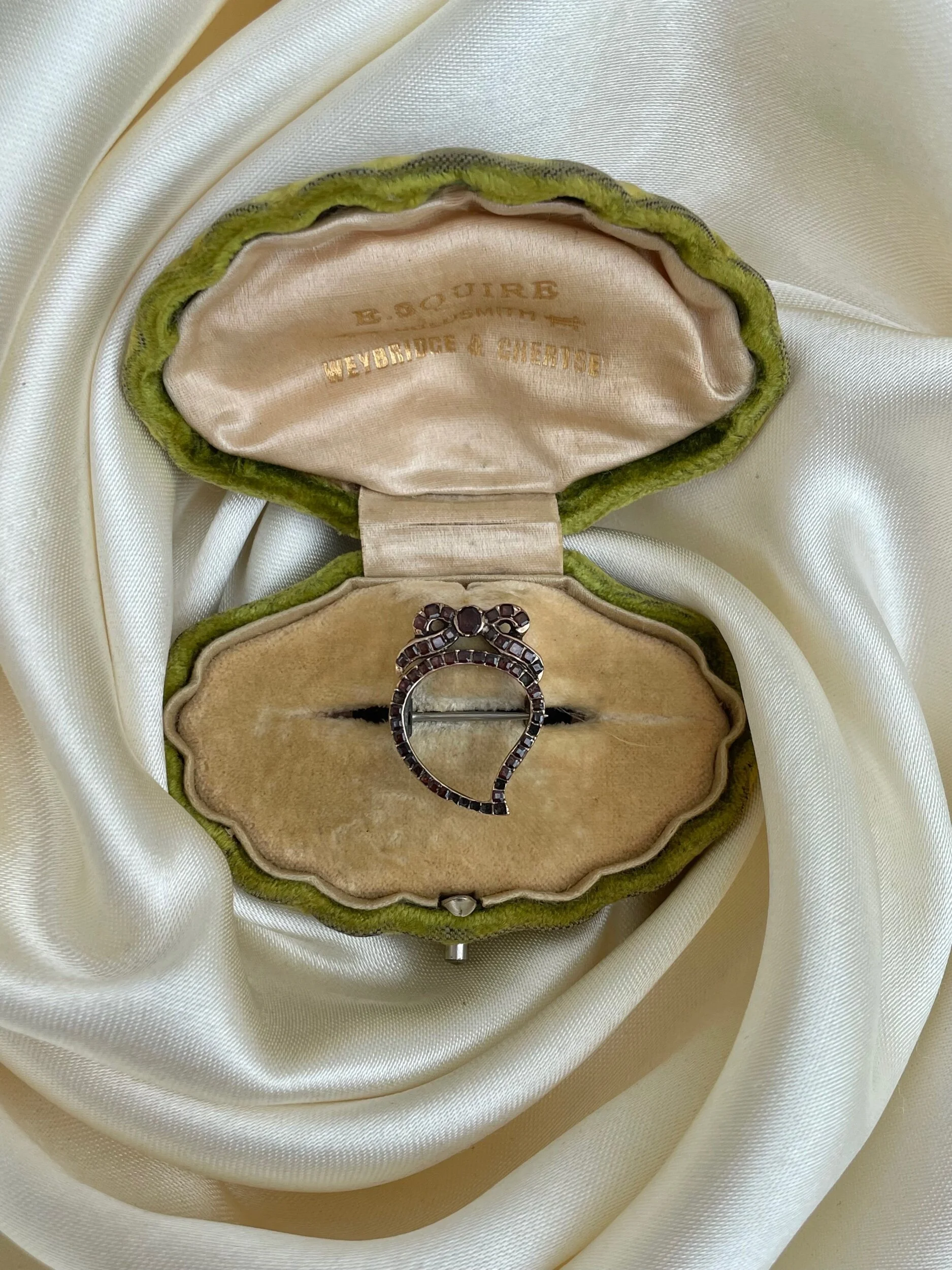 BBAE2CA9-64A1-4DCB-B10F-10C7350E5B7F