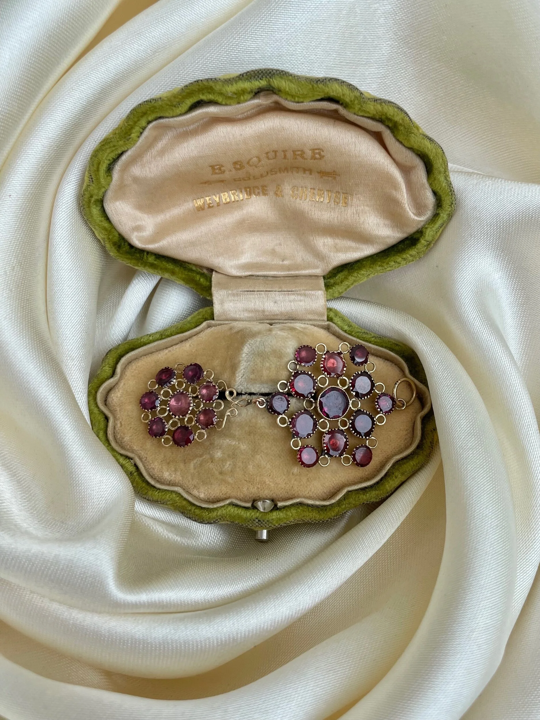 2A21FFD2-B84F-4380-917E-2D7BDBA86E7C