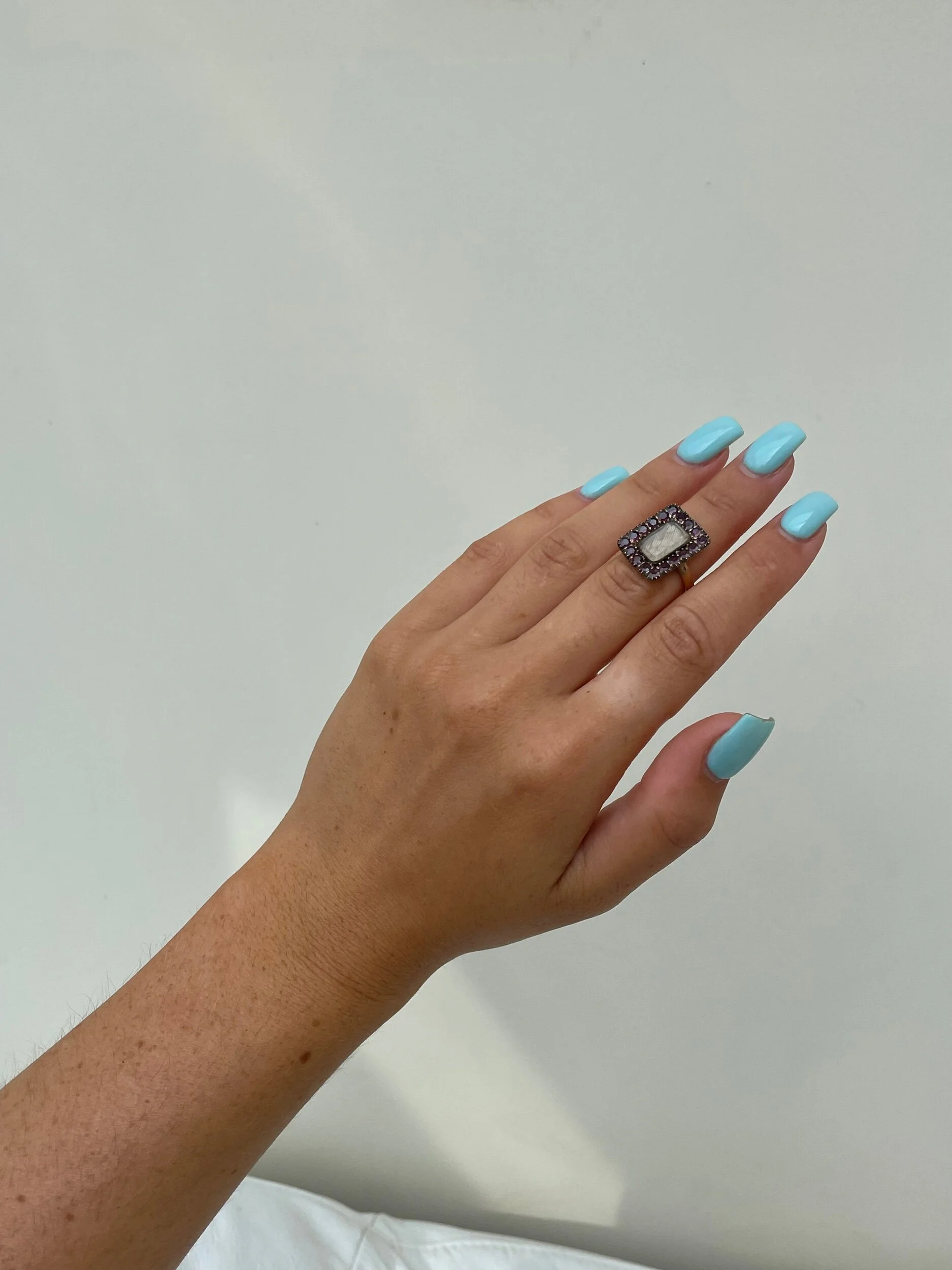 0E646BC2-67C2-45B4-8183-8711AA2FB7D0