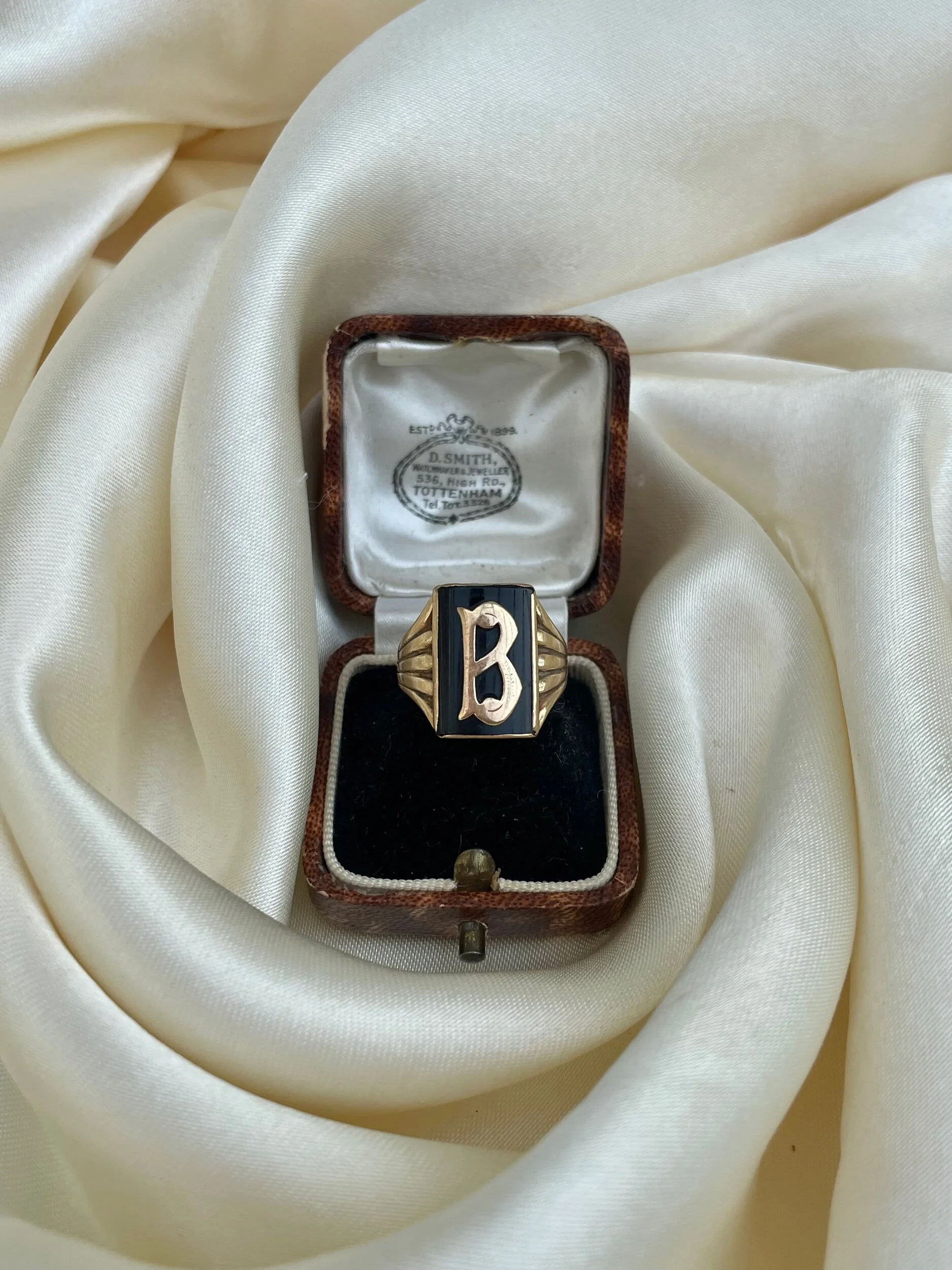 6E9296B4-026B-42F0-AE4C-6C427F5155C7