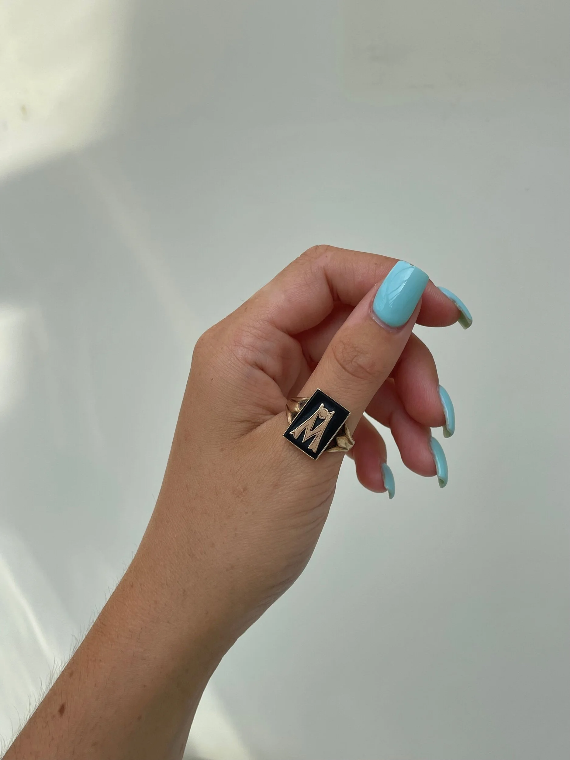 9AA5E0D6-F06E-4BA4-854F-3E7603950EB9