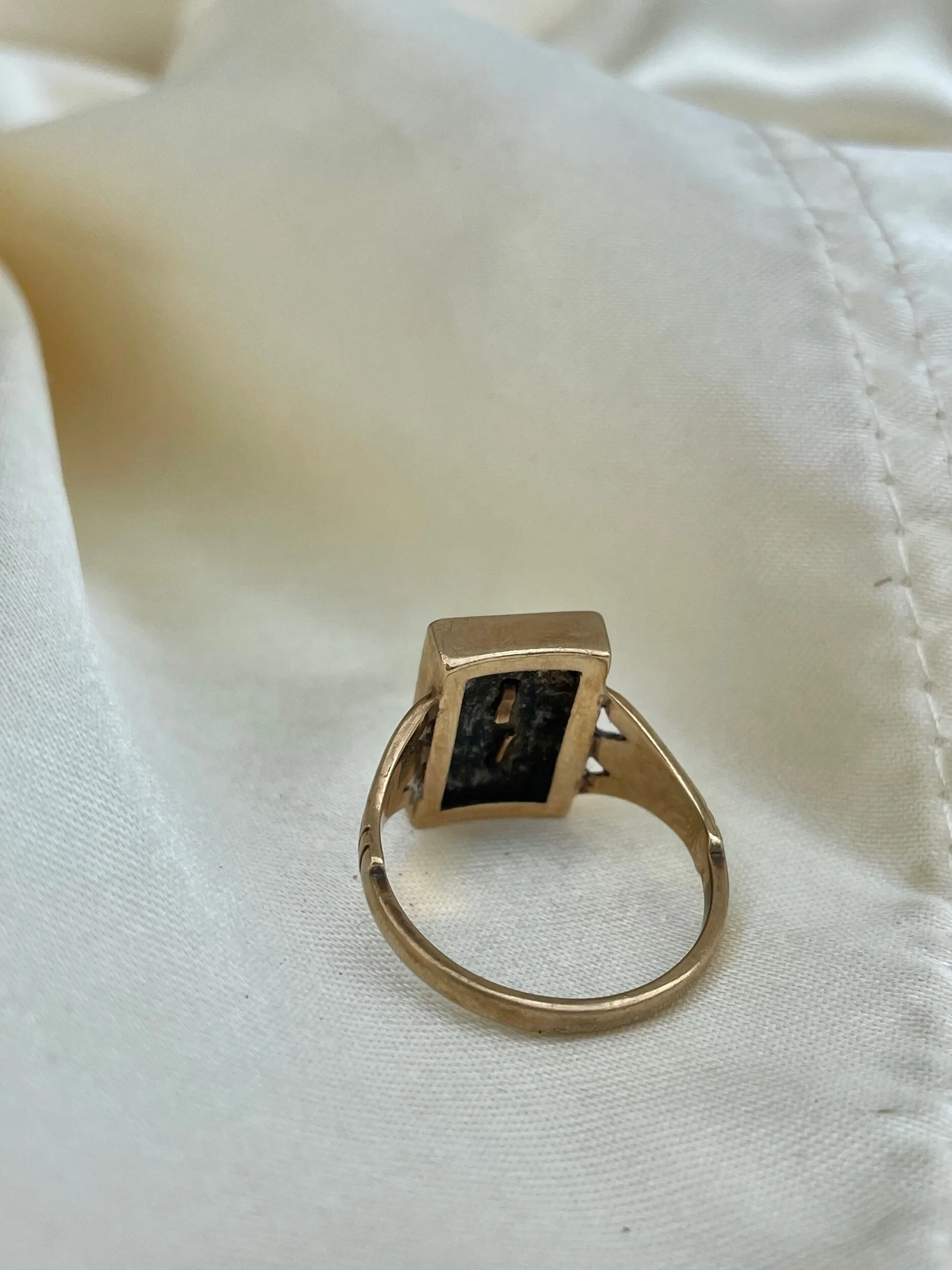 40D8589B-153D-40F0-89A6-6C3D3E38EB72