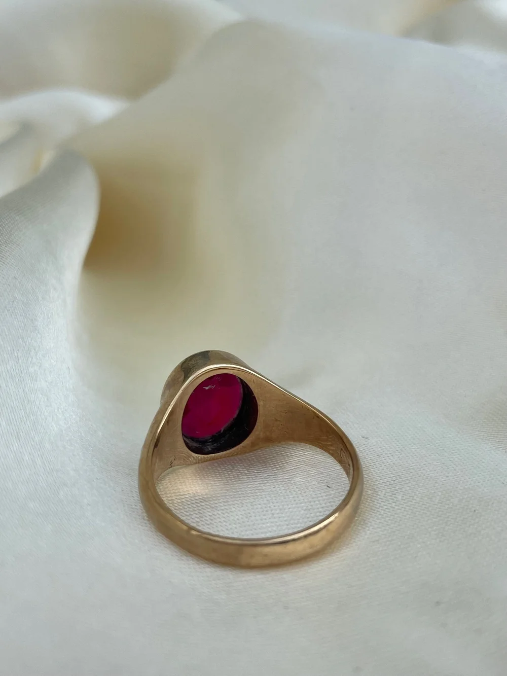 Vintage Ruby Yellow Gold Signet Ring — Gembank1973