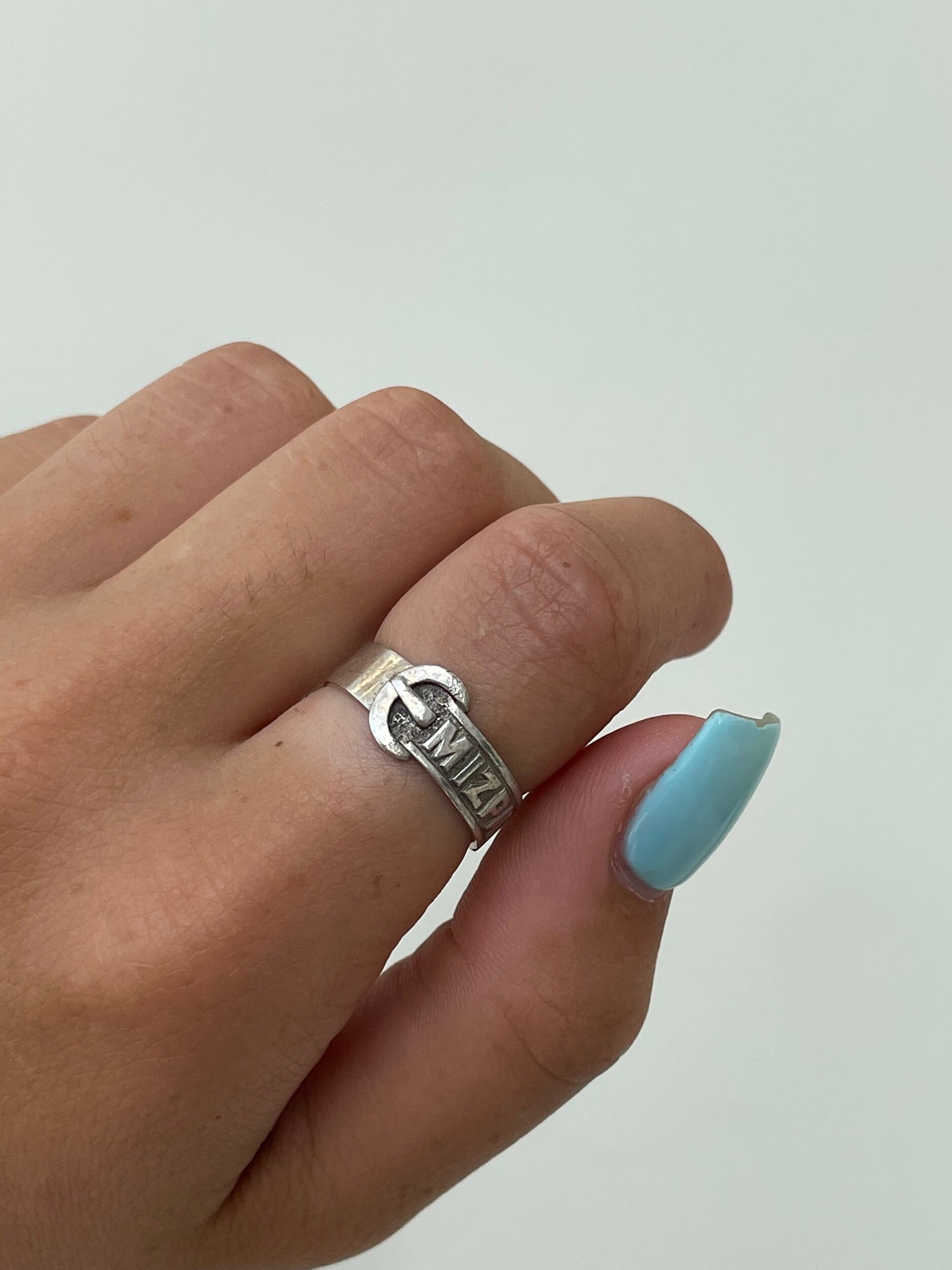 74AF1CD0-03C6-41C3-BF75-FEDDBDF006DD