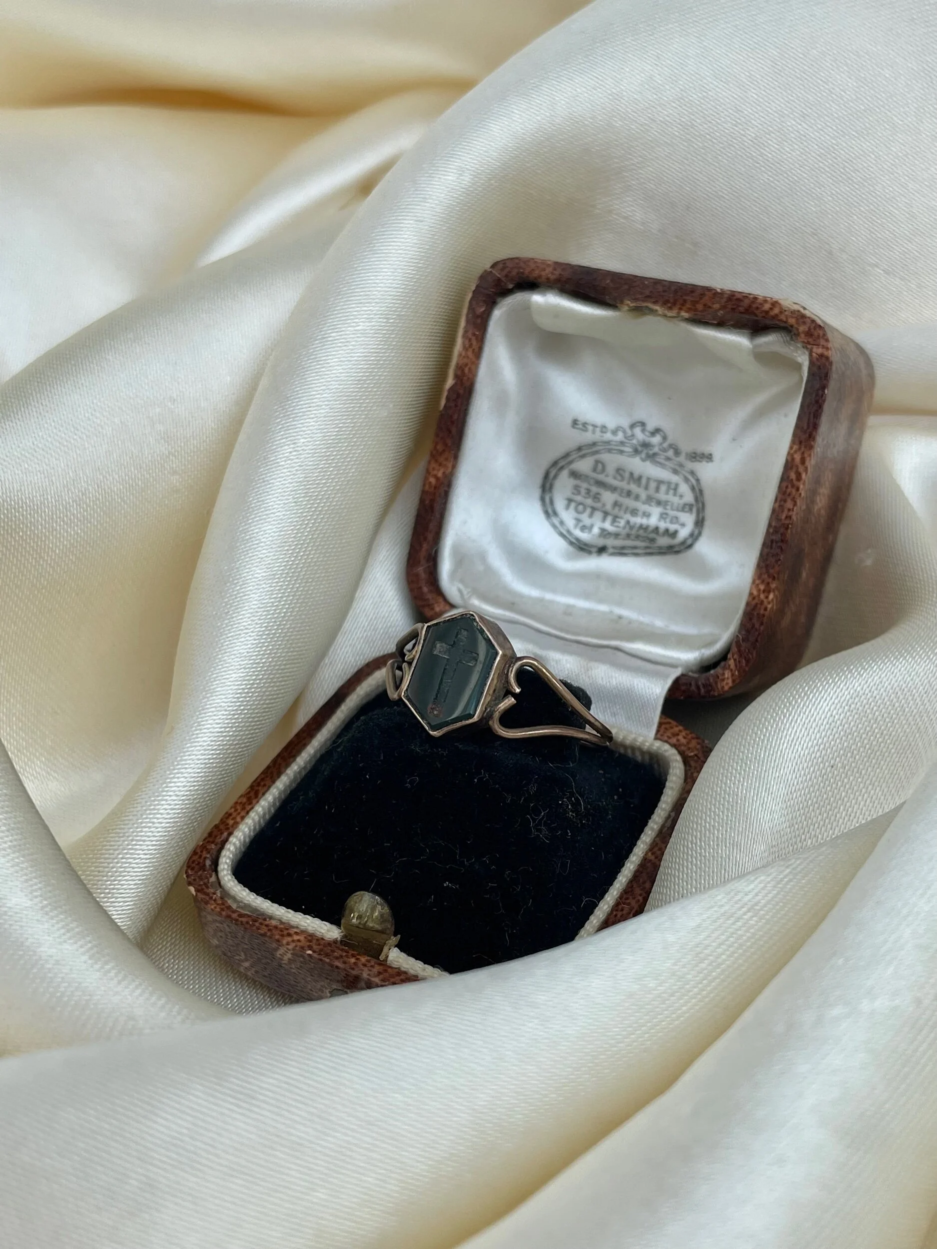 54F8FD0B-4900-4BC7-9C27-235D17860481