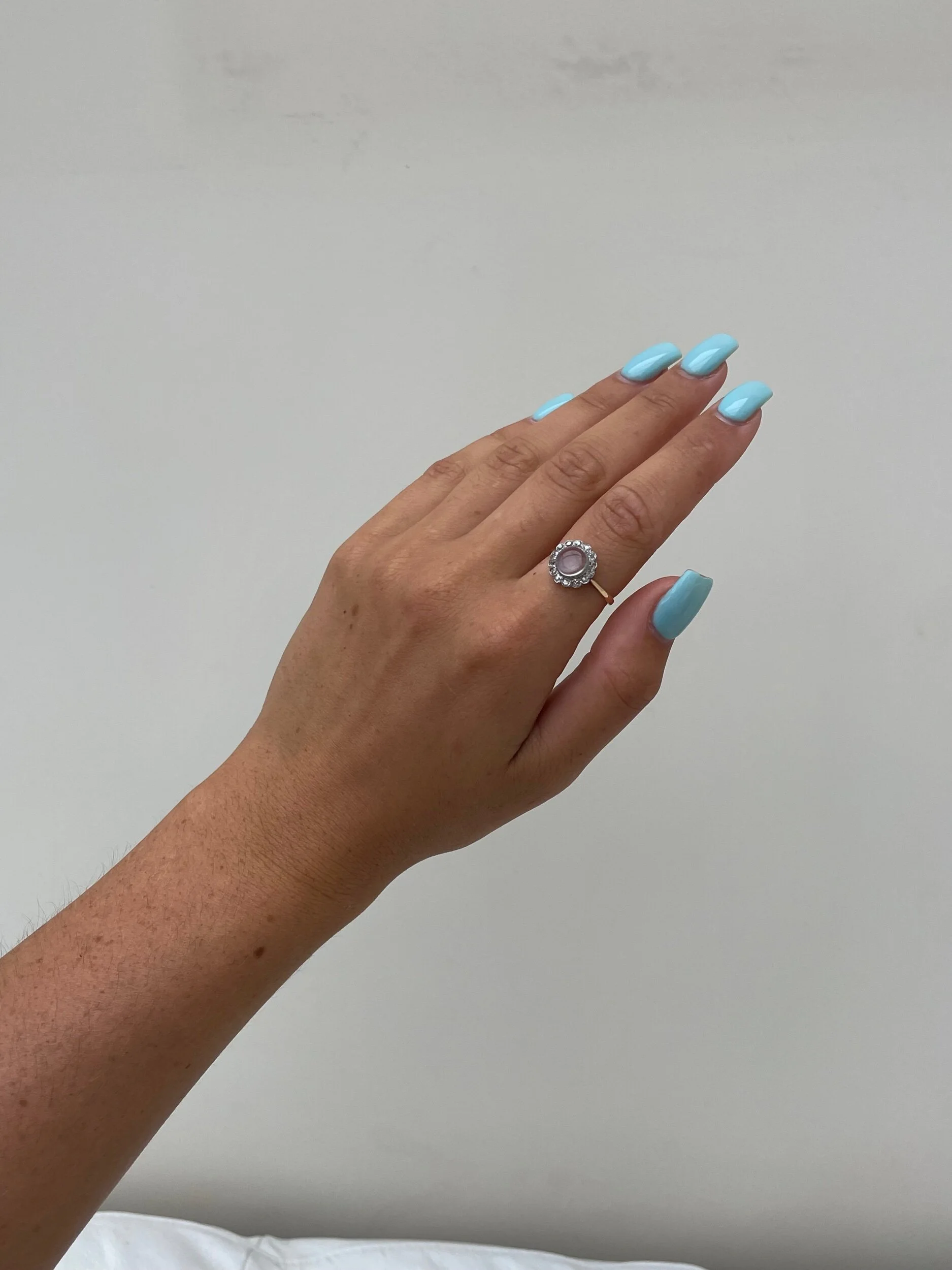 2F3BBE5A-D985-4C3F-B7E0-68ADE542EE5A