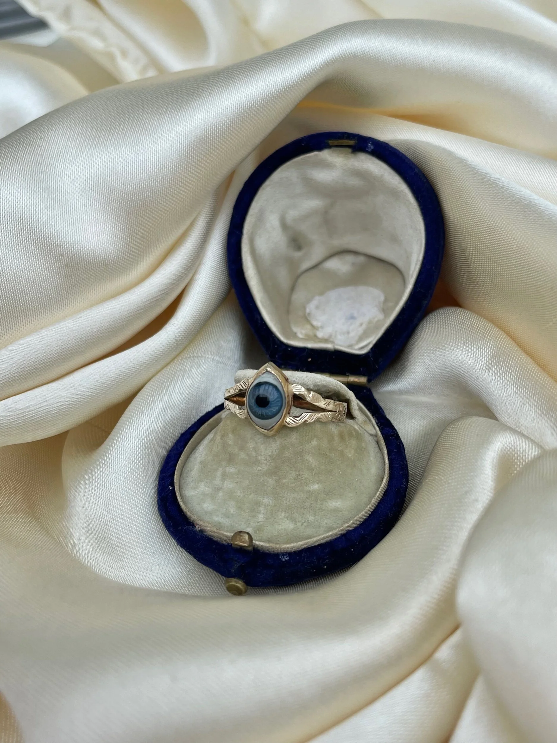 46F4BAD7-D625-41AB-9E8D-662B56F16130