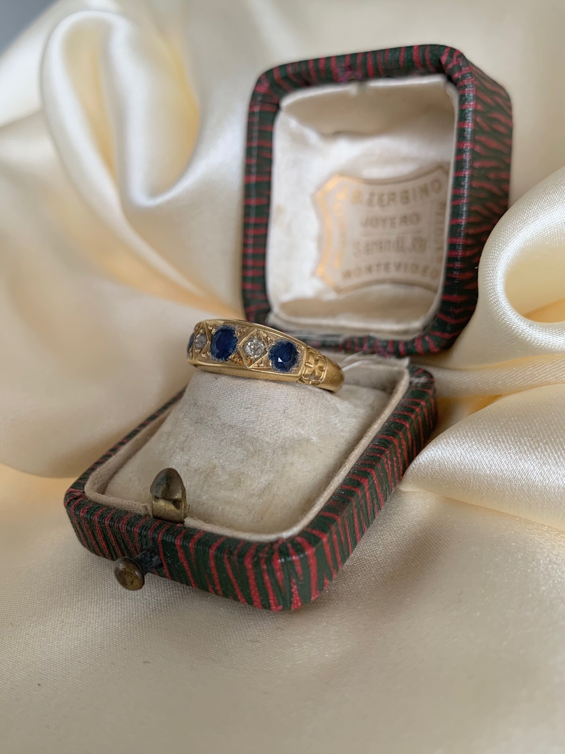 A9EF2022-B9EA-40C2-839B-49C18E0508CB