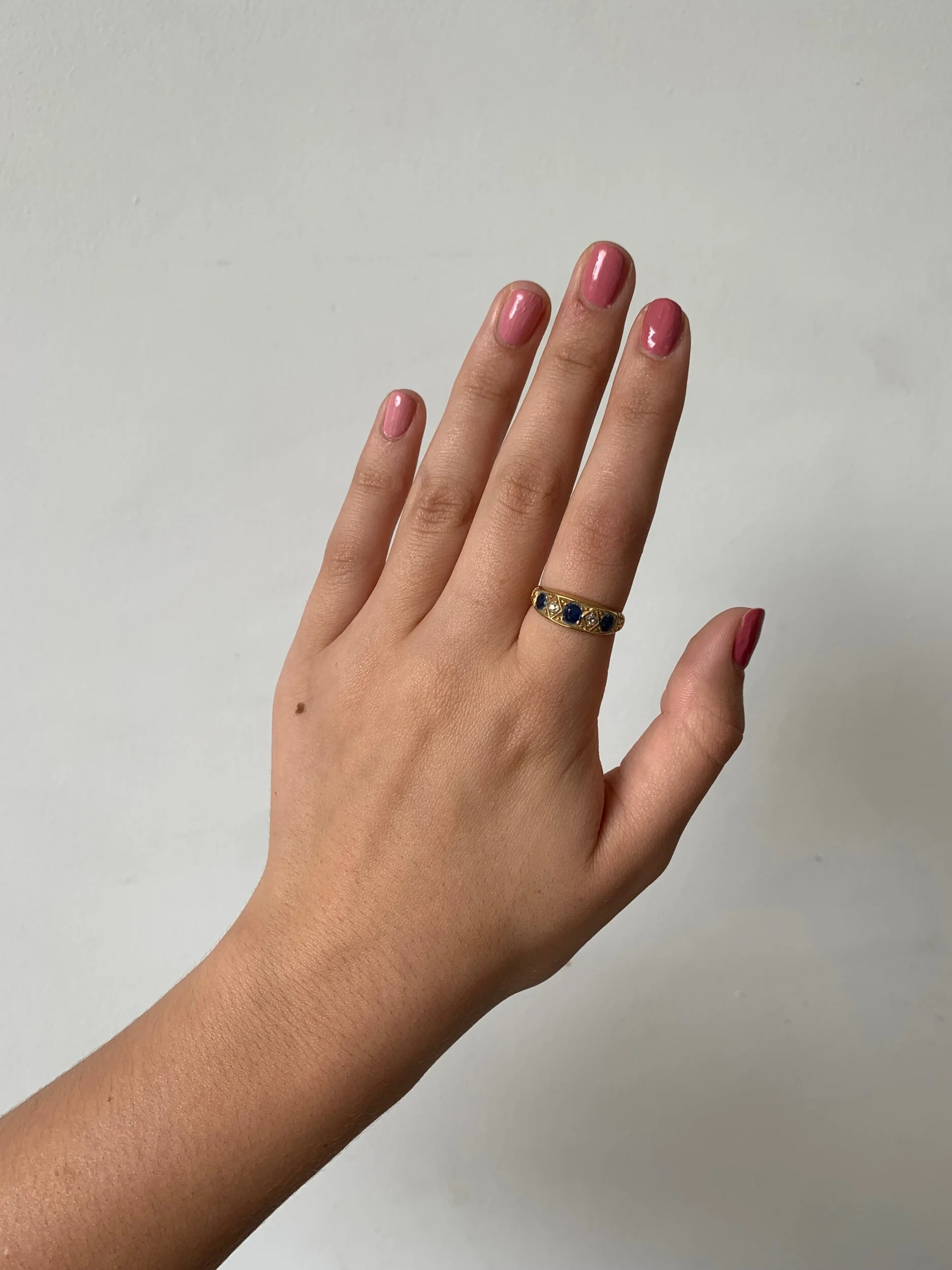 62DC5D72-6615-420B-81F3-64BC03BBFF64