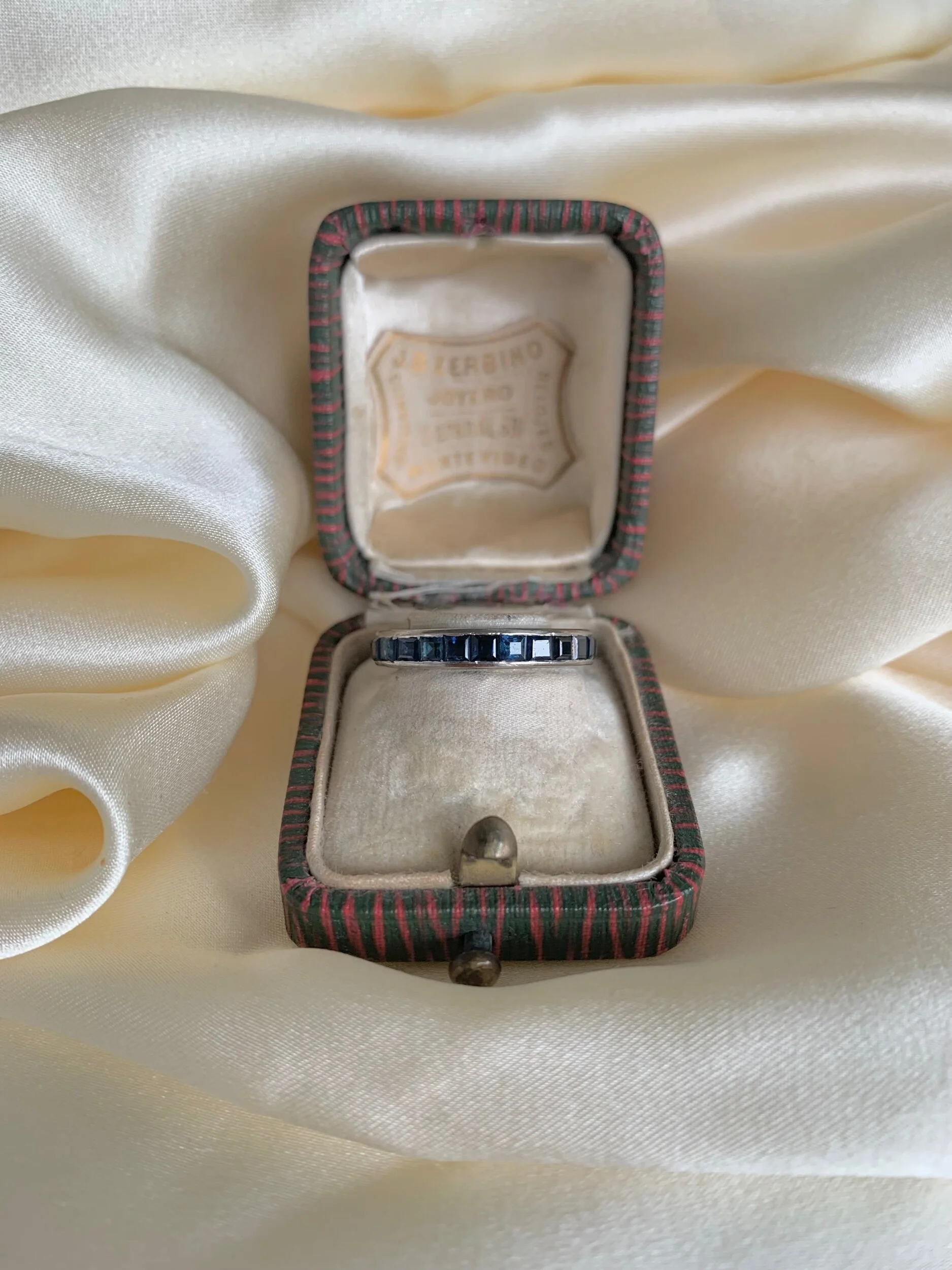 7C8C2EDB-C207-4296-8E78-6787040C71B4