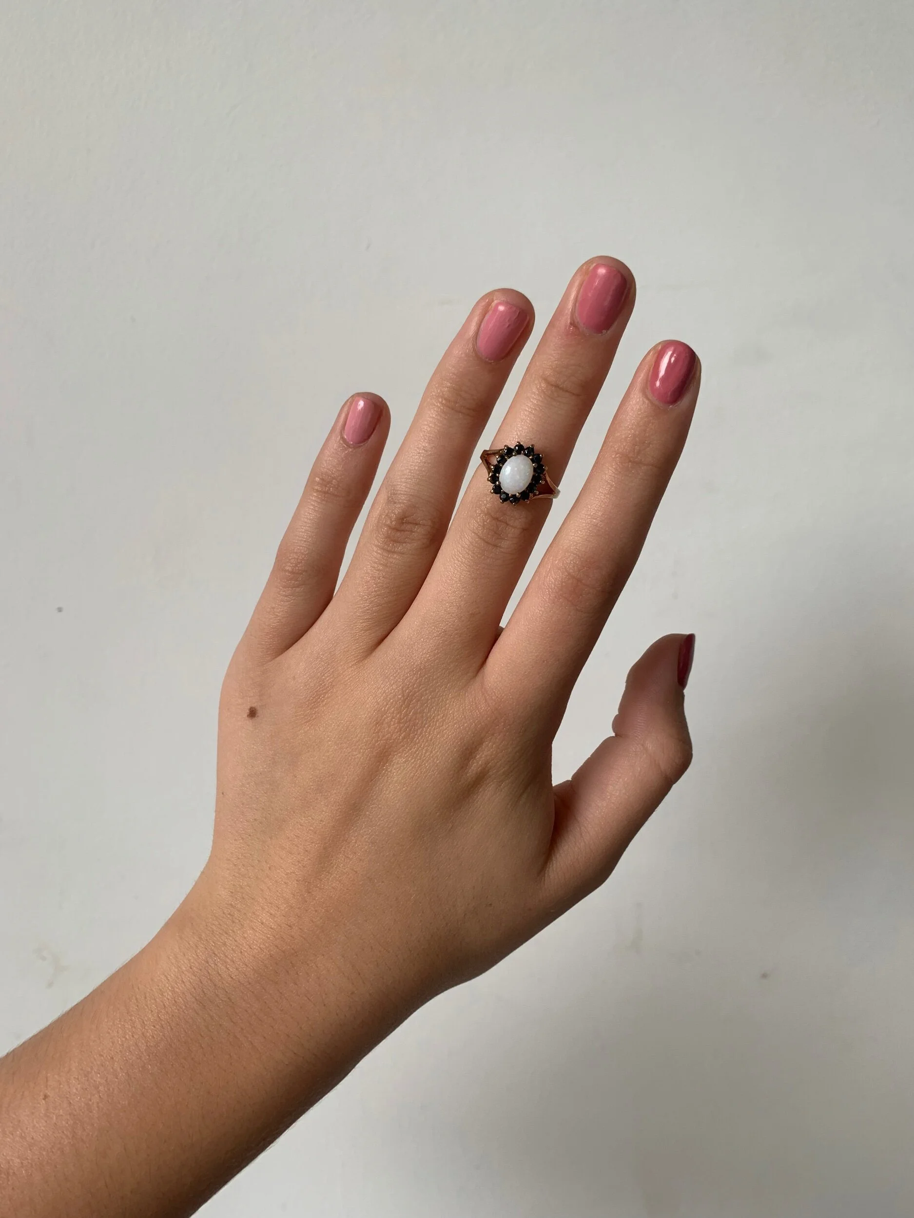 22C3129D-30B1-467D-B8B4-1E589B54A009