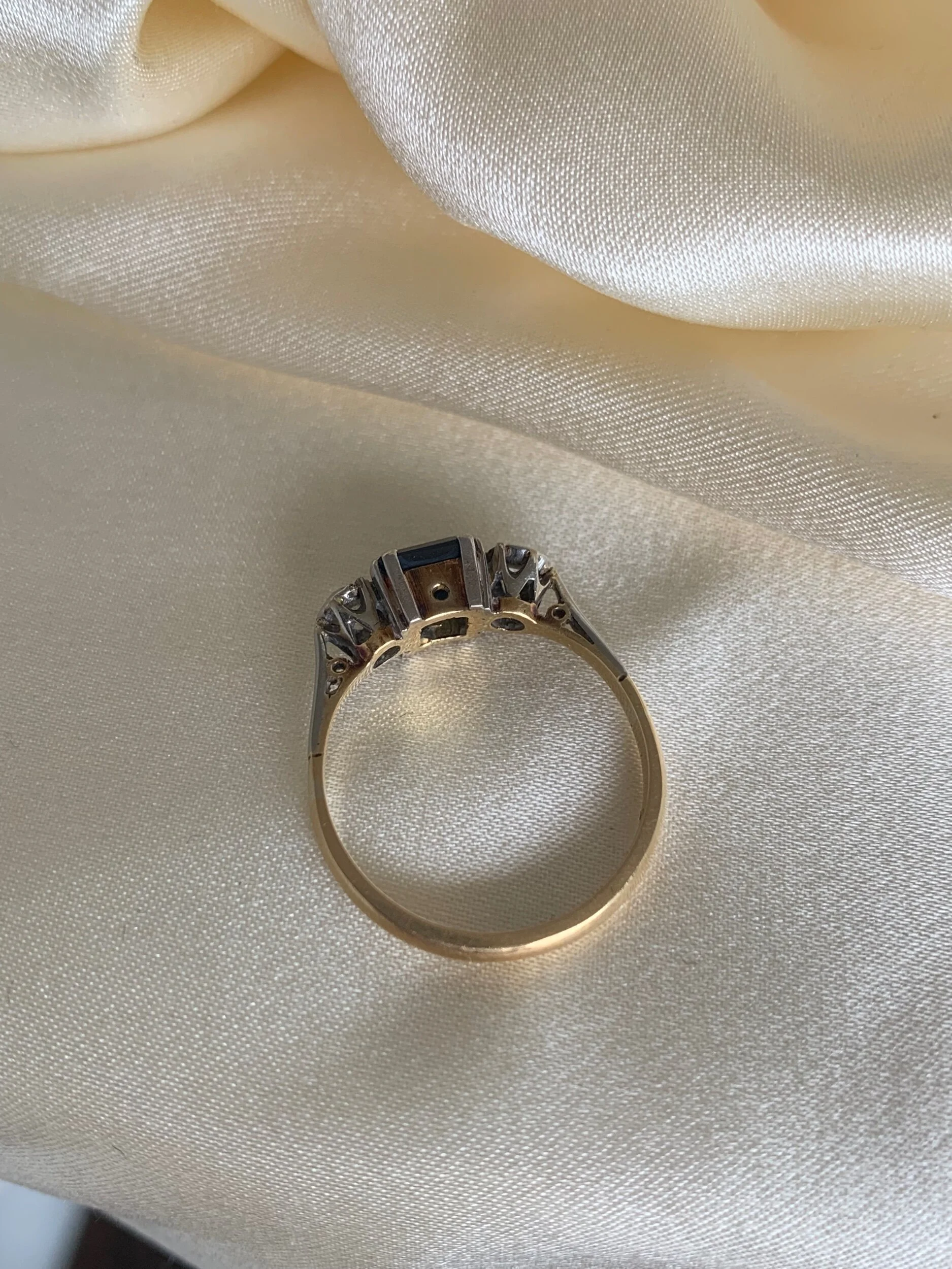 1D6A03DB-5E81-496F-ACB0-41C8D213A405