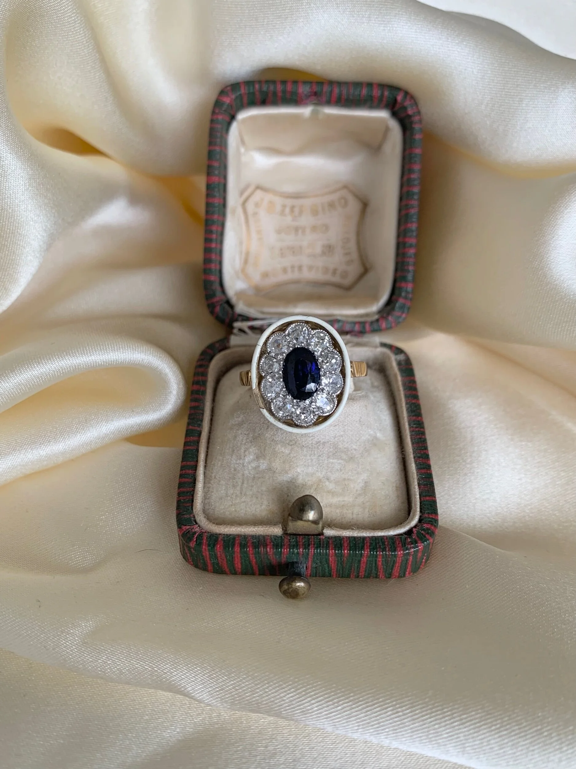 F6D78111-EA04-45EA-8125-33657ABB7FEA