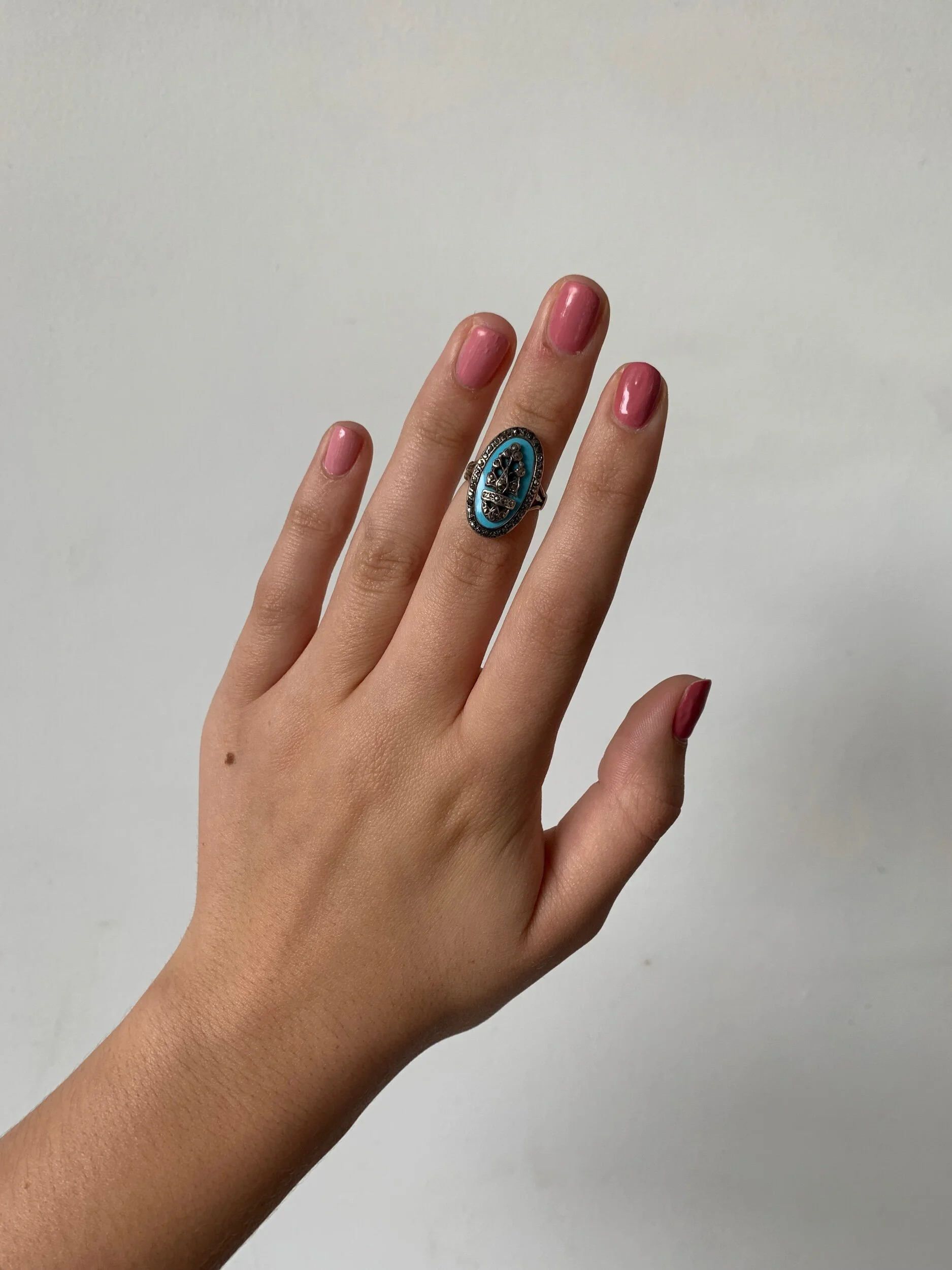 27C0868F-0782-4FA6-9F17-47F89B3251AA