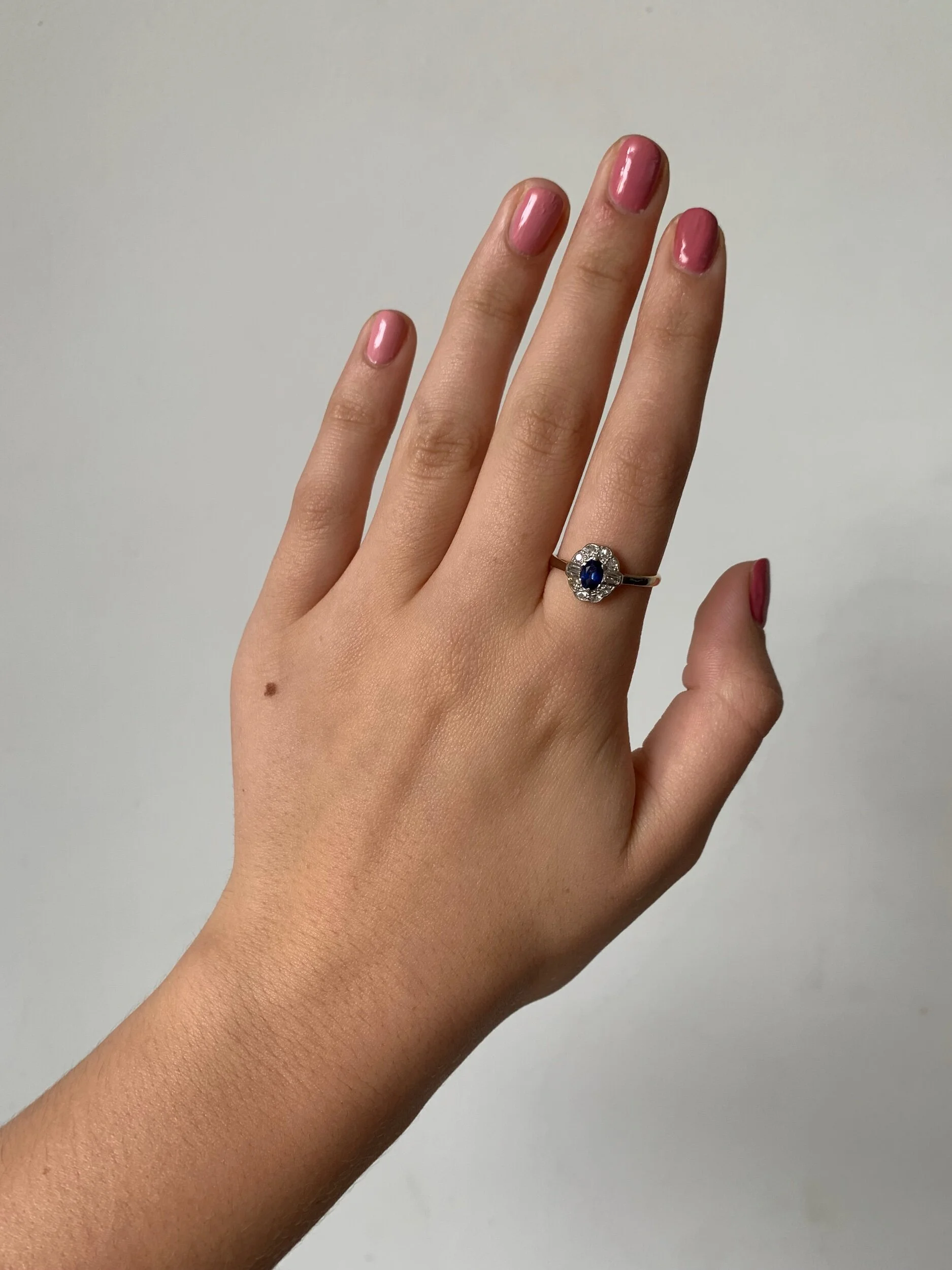 98C122B4-32AB-47CA-BD4B-A0D7F270810C