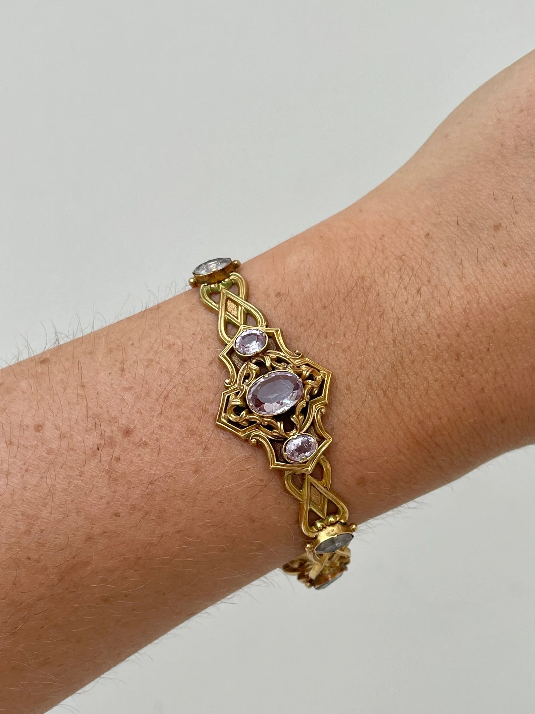 CE7F77AA-28B6-4EB8-8639-513C0ADA108A