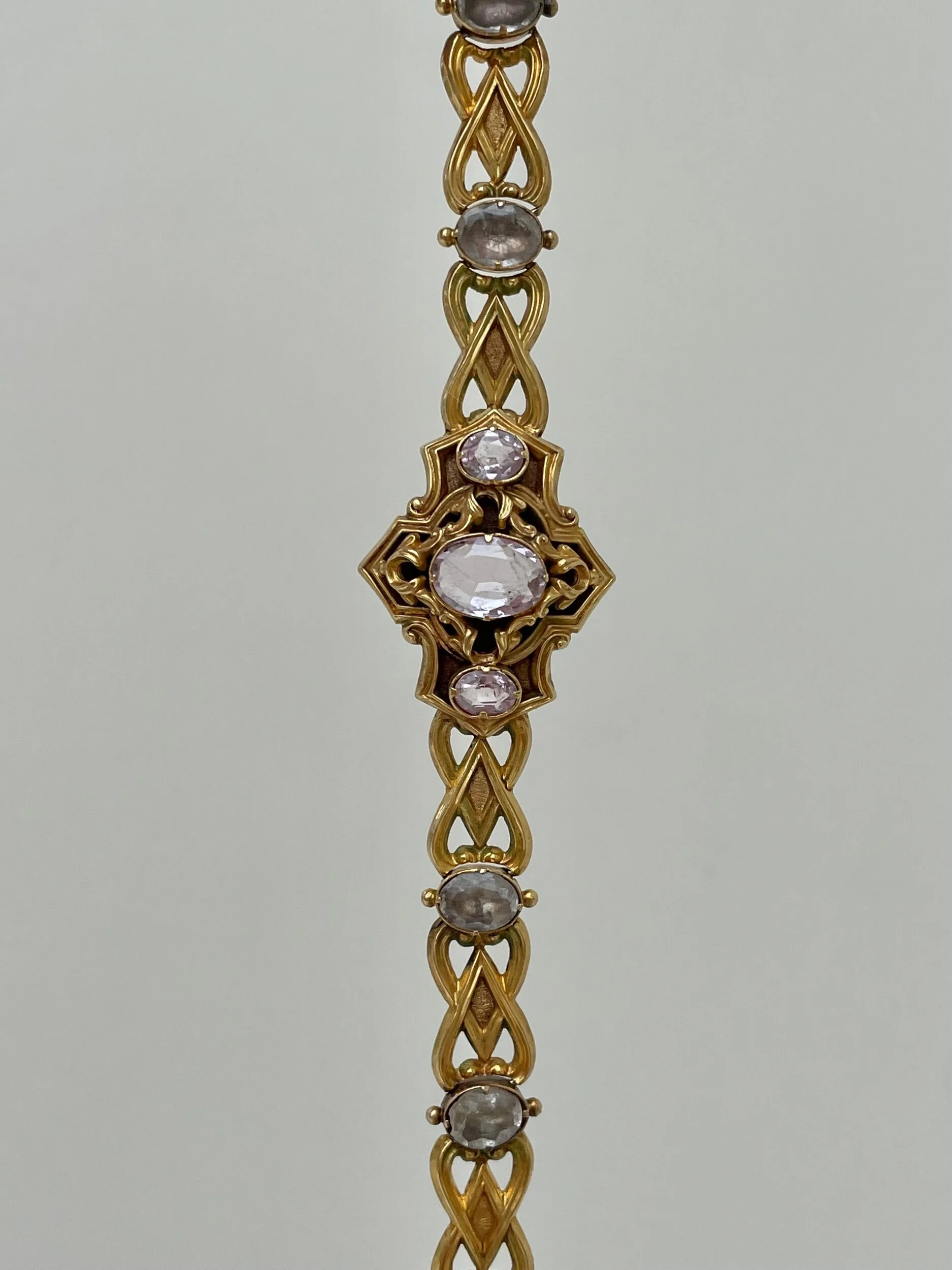 E2B2C9C7-23A0-41E0-A740-839D8FD2AC38