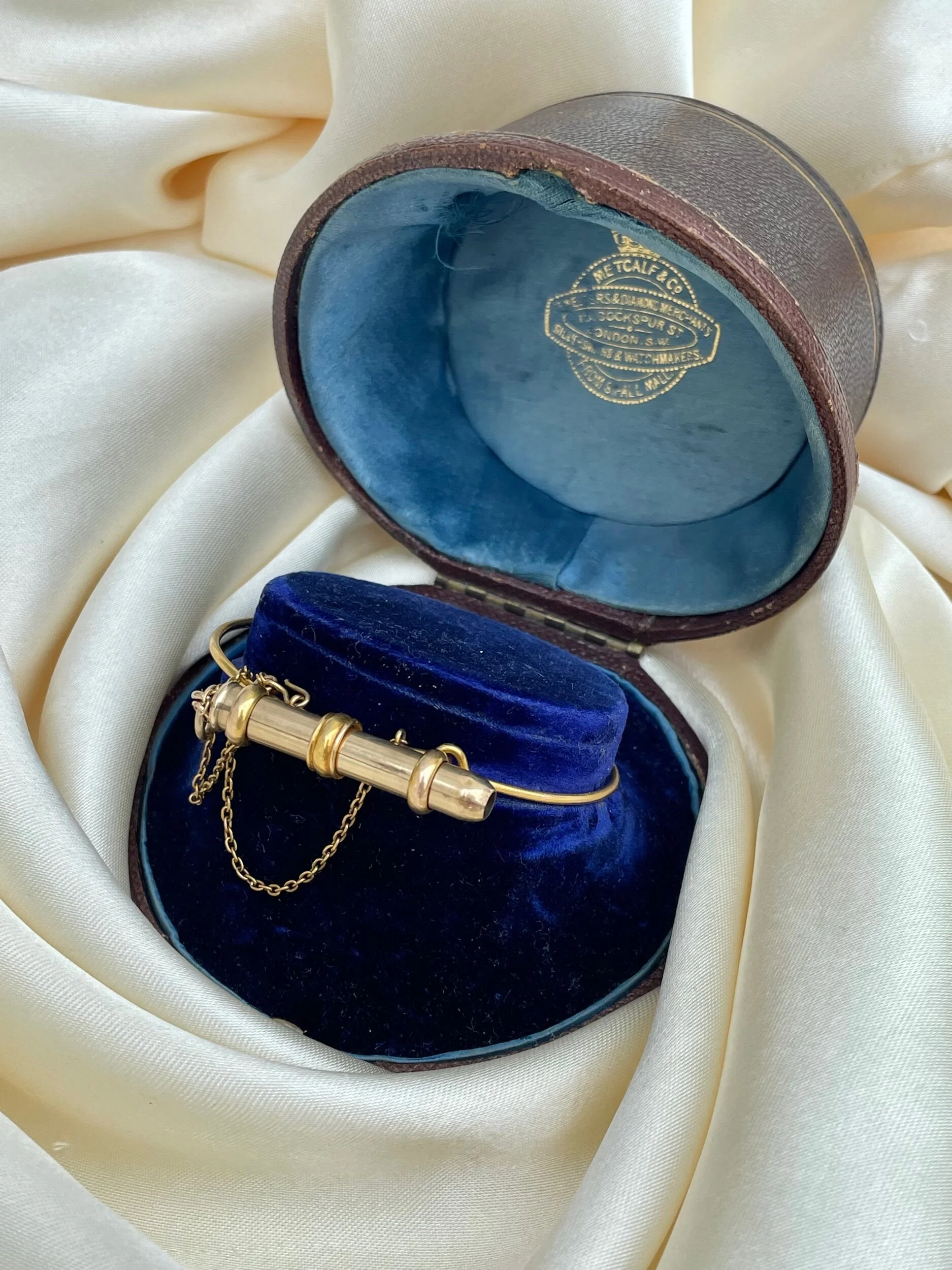 9F8A3DEF-6C5C-48AC-A362-909C90380B84