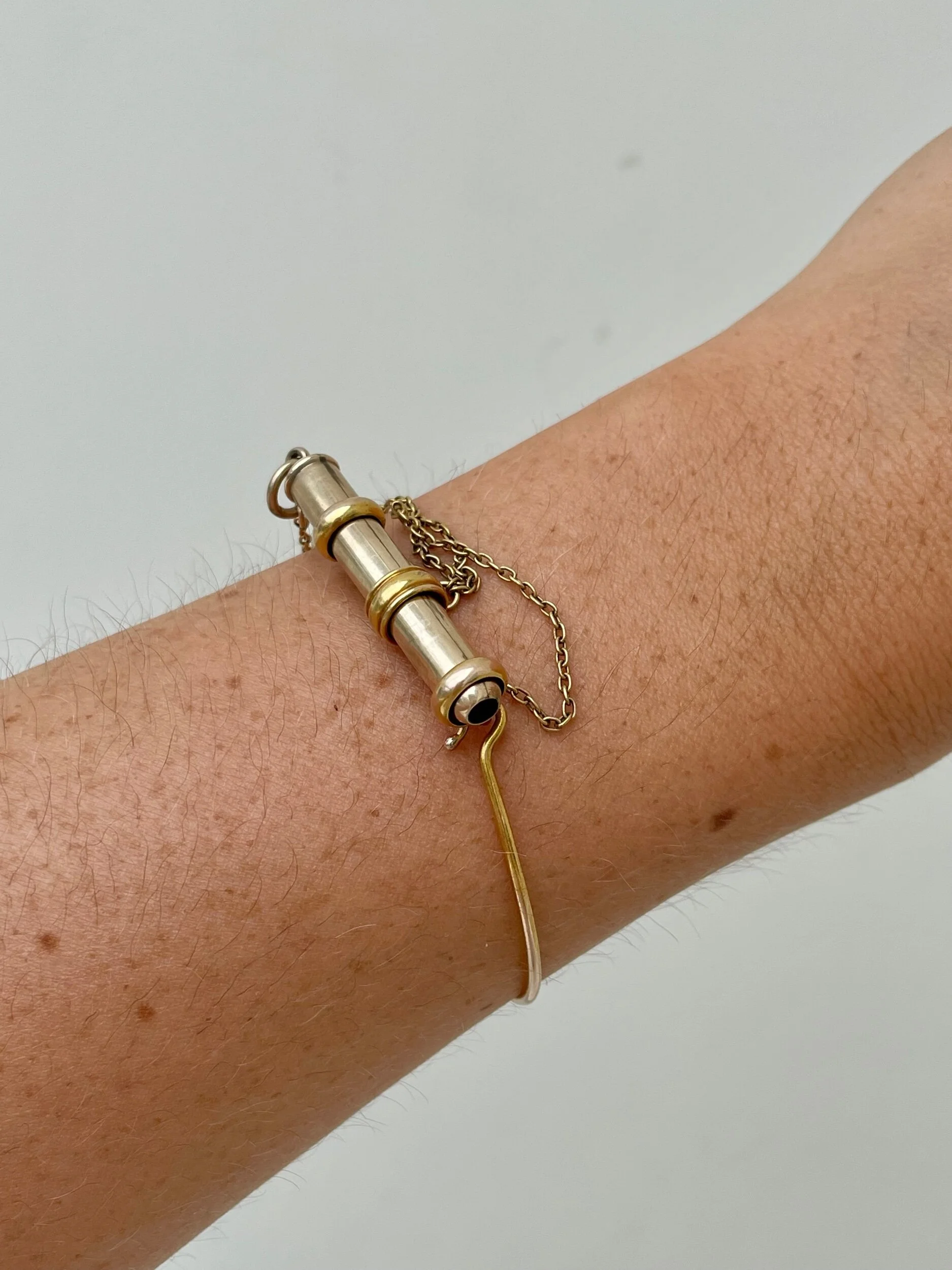 E02D5DB5-A19C-4A6B-910B-16BC3C8F3C51