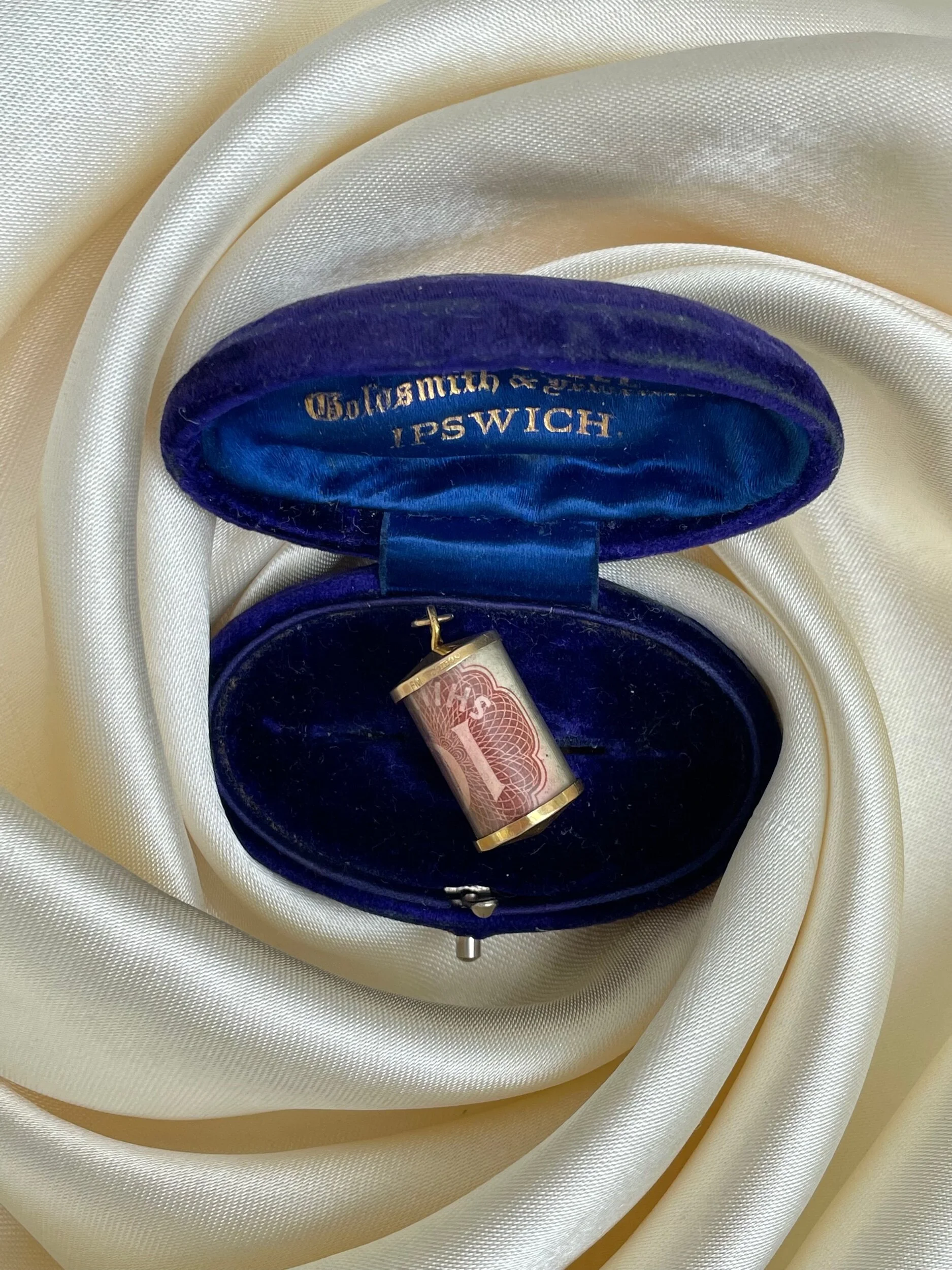 3C55949B-A519-4E0E-909D-44ECCA08CD10