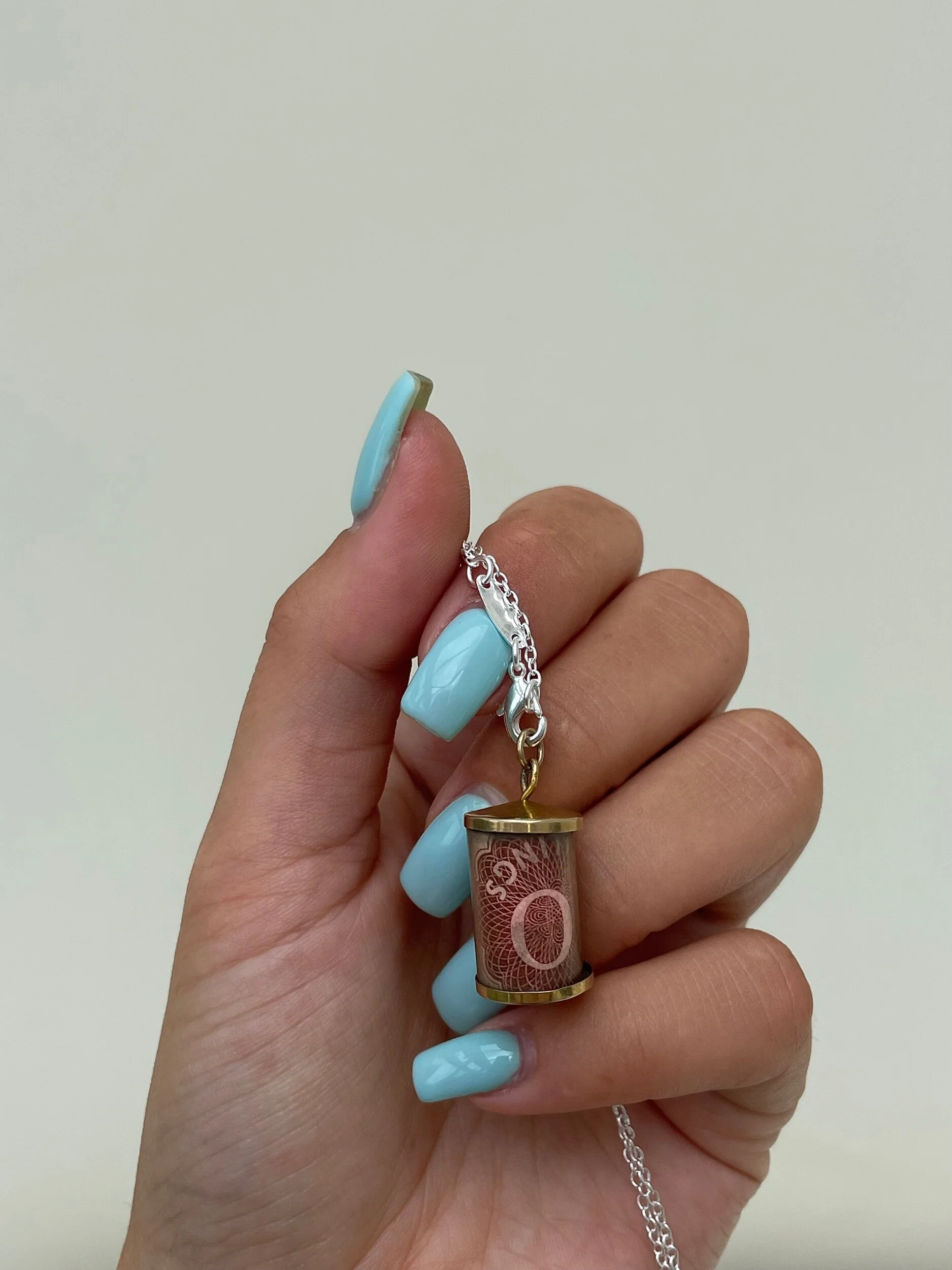 A71E645B-12D4-49AA-8DB2-333D180F3D7E