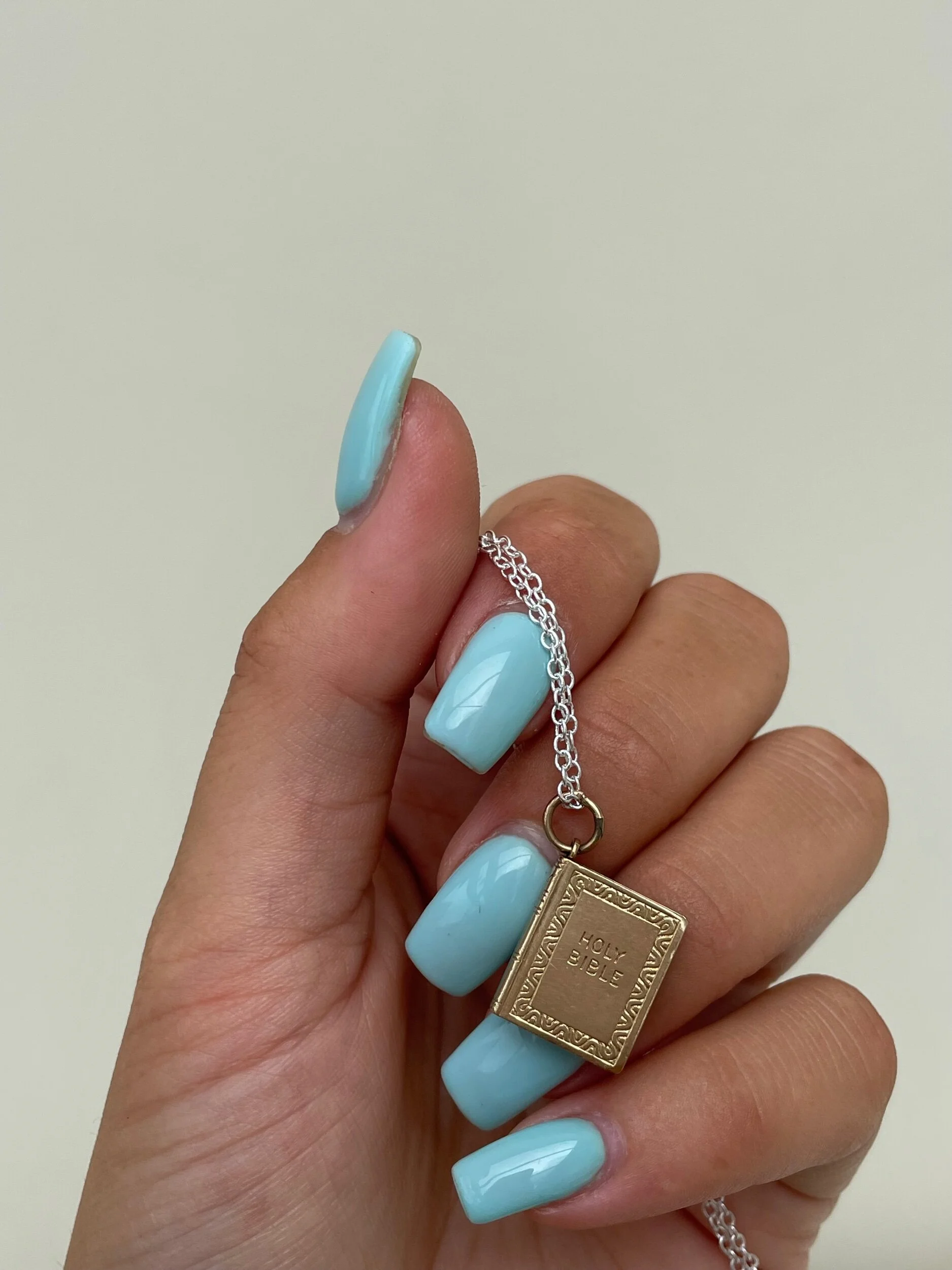 CD4FF03D-0945-42F7-8275-A17CC4ECE6BF