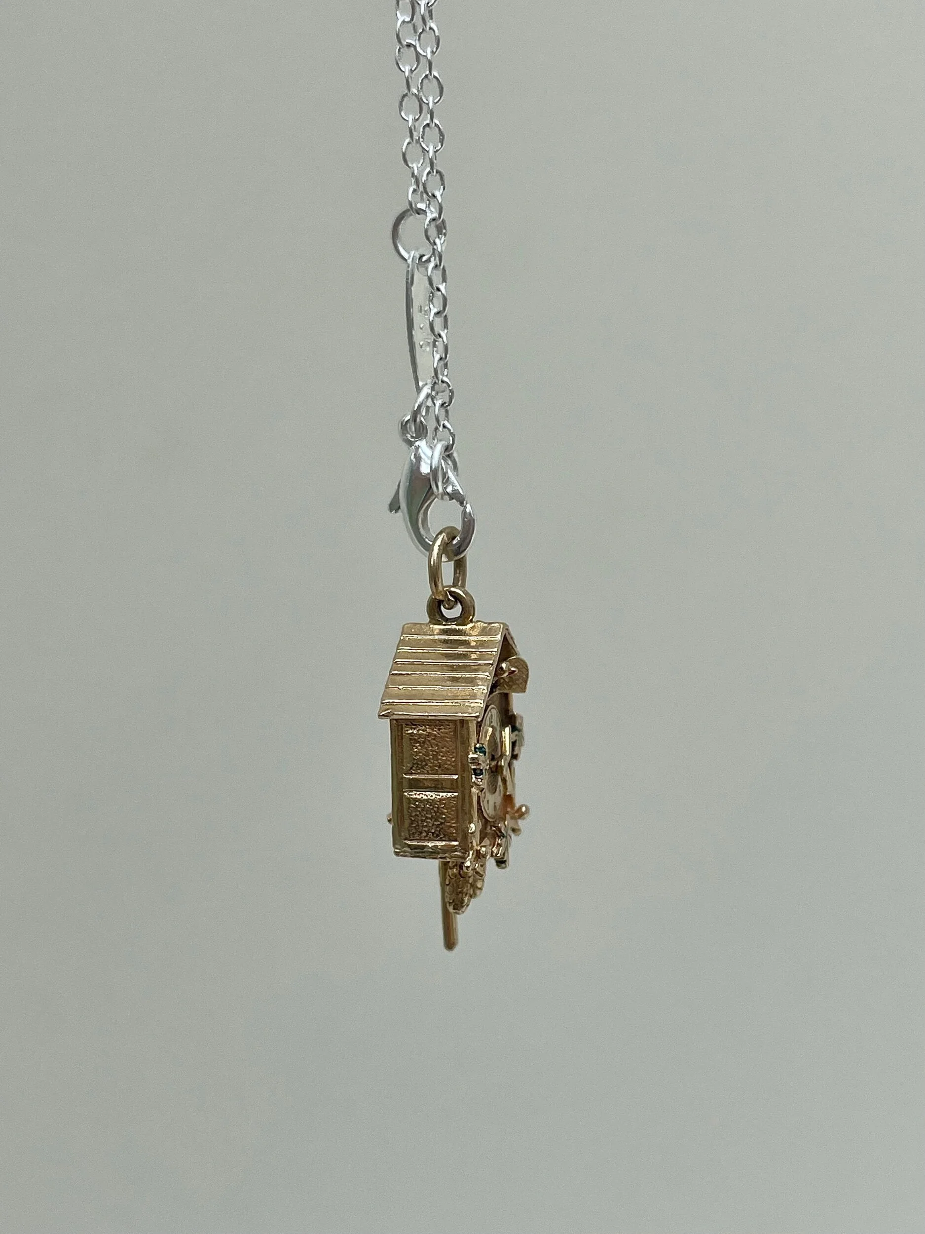 79777B35-0DF1-46E2-BA25-7BB3D93D86AC