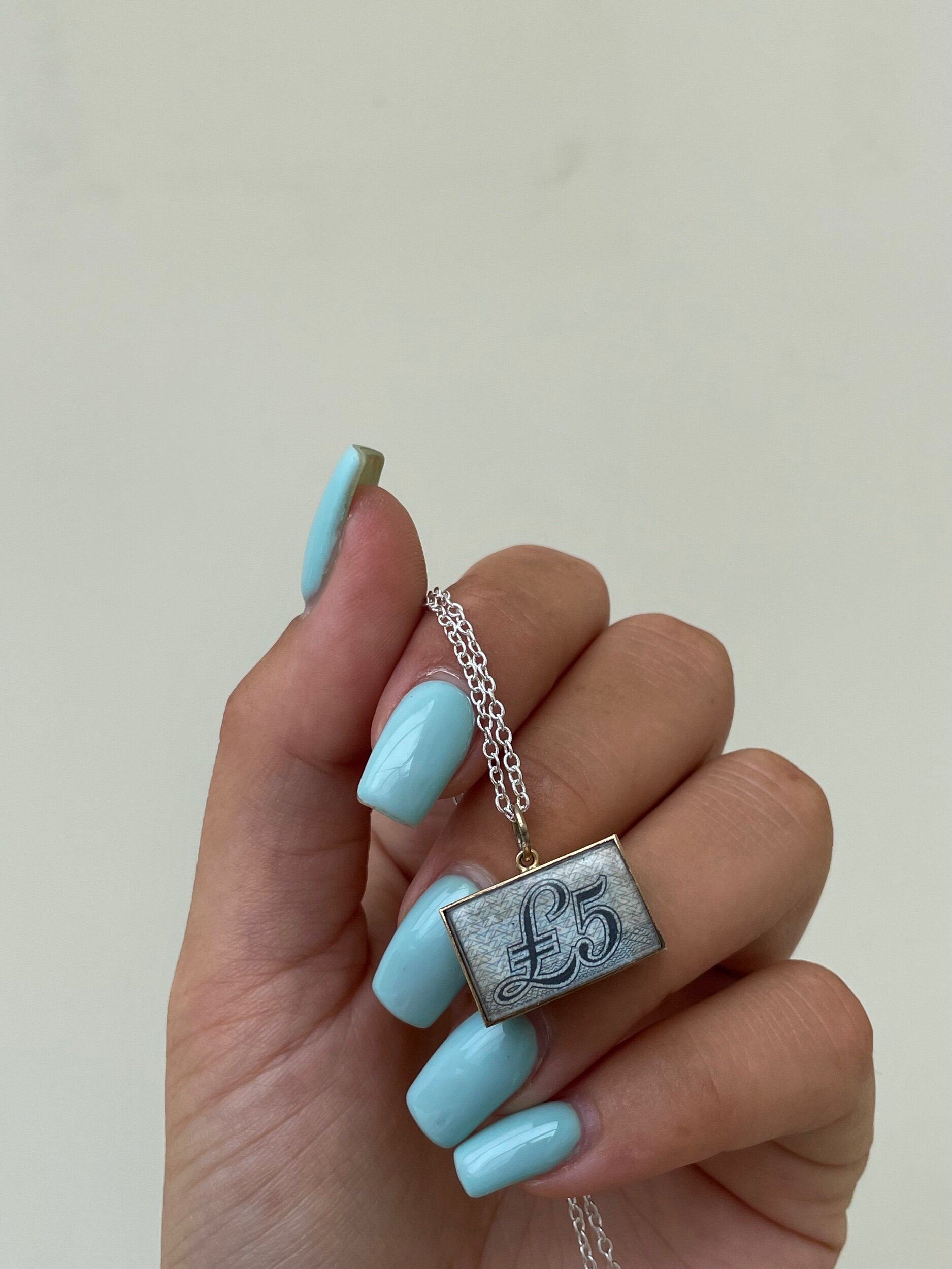 0B791FF1-89E4-4858-992B-3C16ADC56814