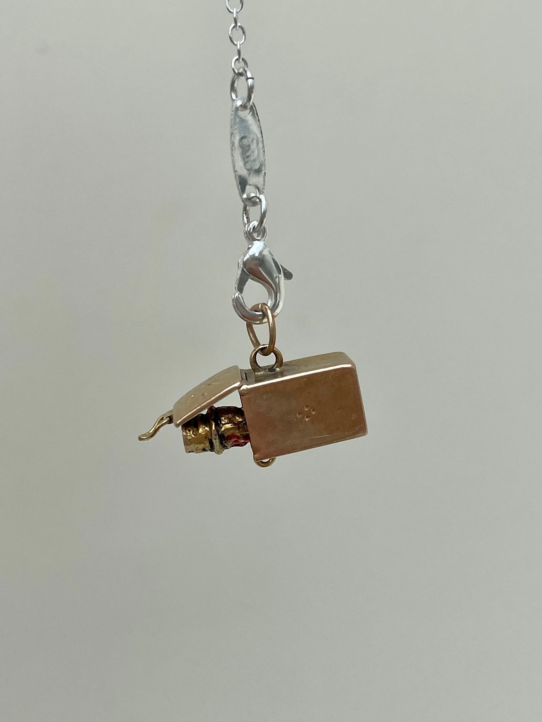 413C79F6-8275-4095-BB3B-798E9B77E38A