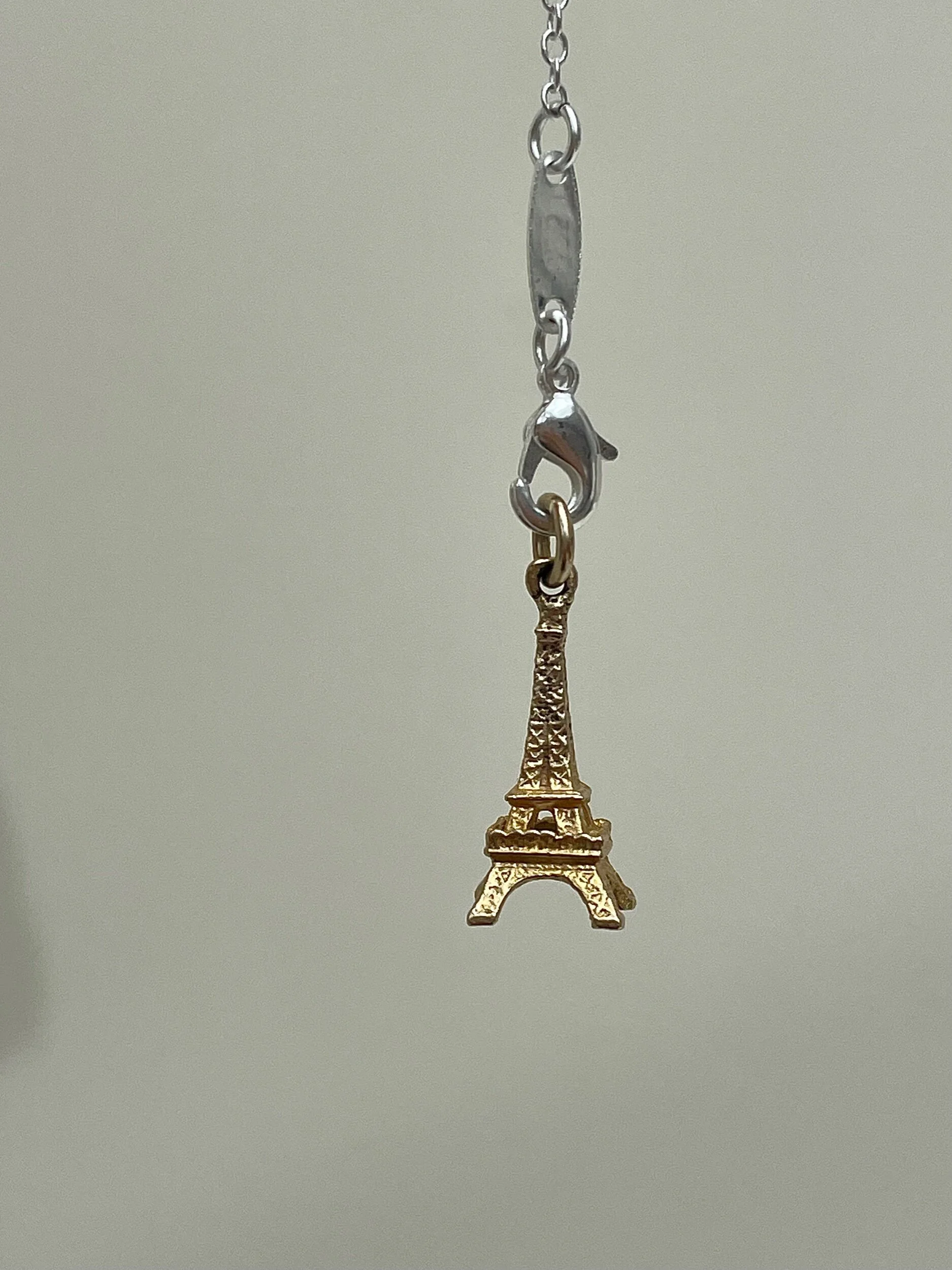 86122BFA-9038-4EE0-898A-1EBF4C3662C1