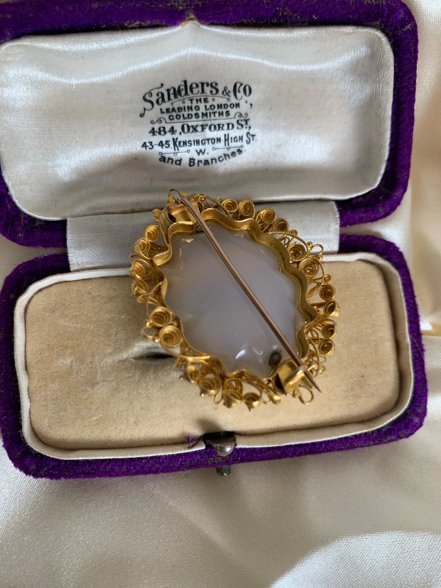 1D5B79AB-3152-42AF-A212-9123C205E7F2