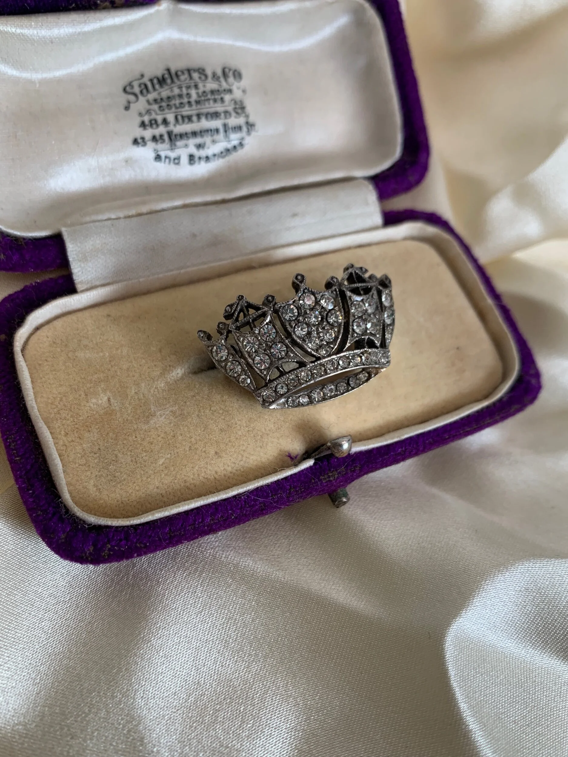 5F36FB9A-8F86-4A7D-A99D-1FB8E234E182