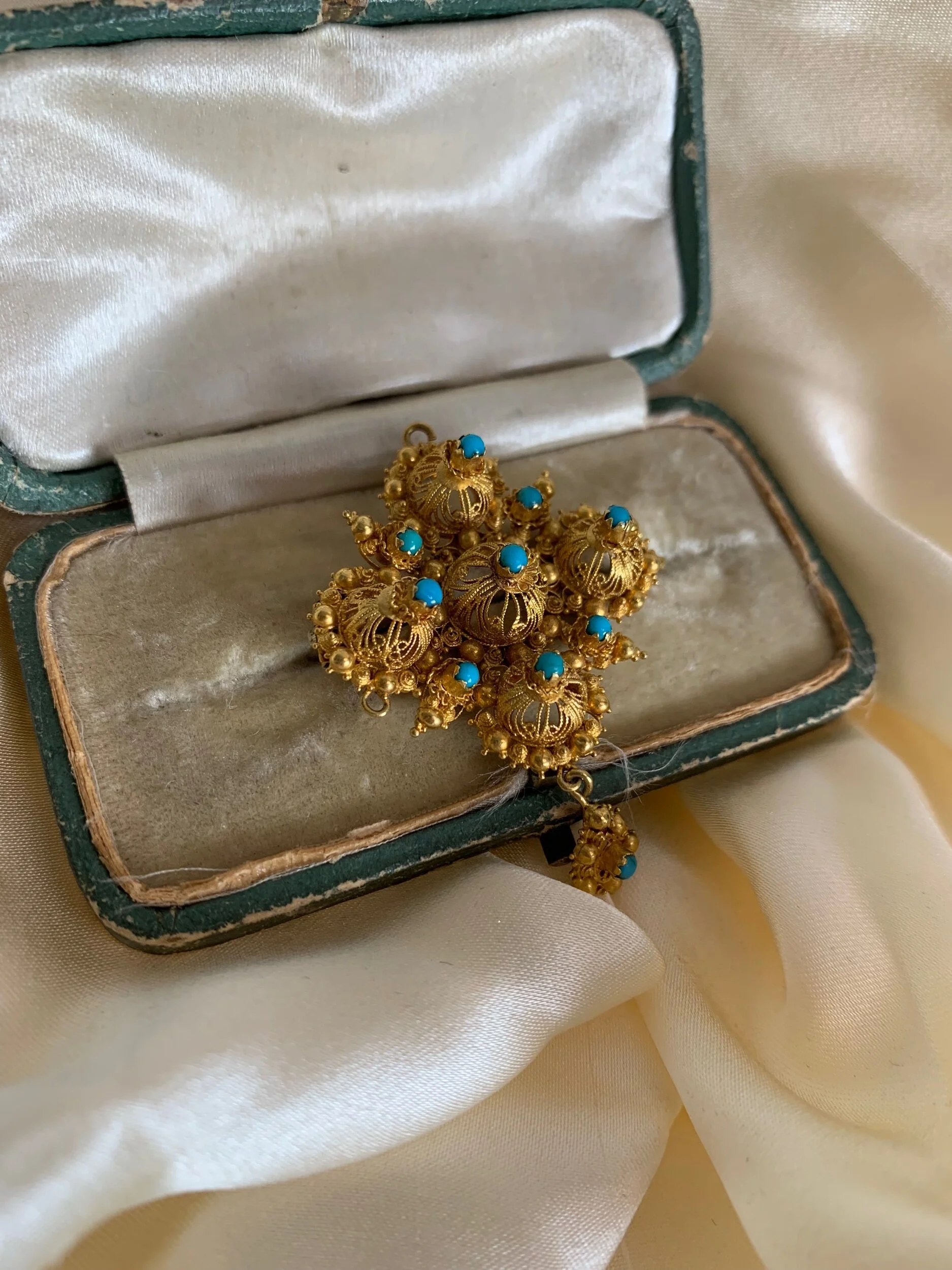 DFFB9F2E-34F0-4E06-9ACF-E448C474826C