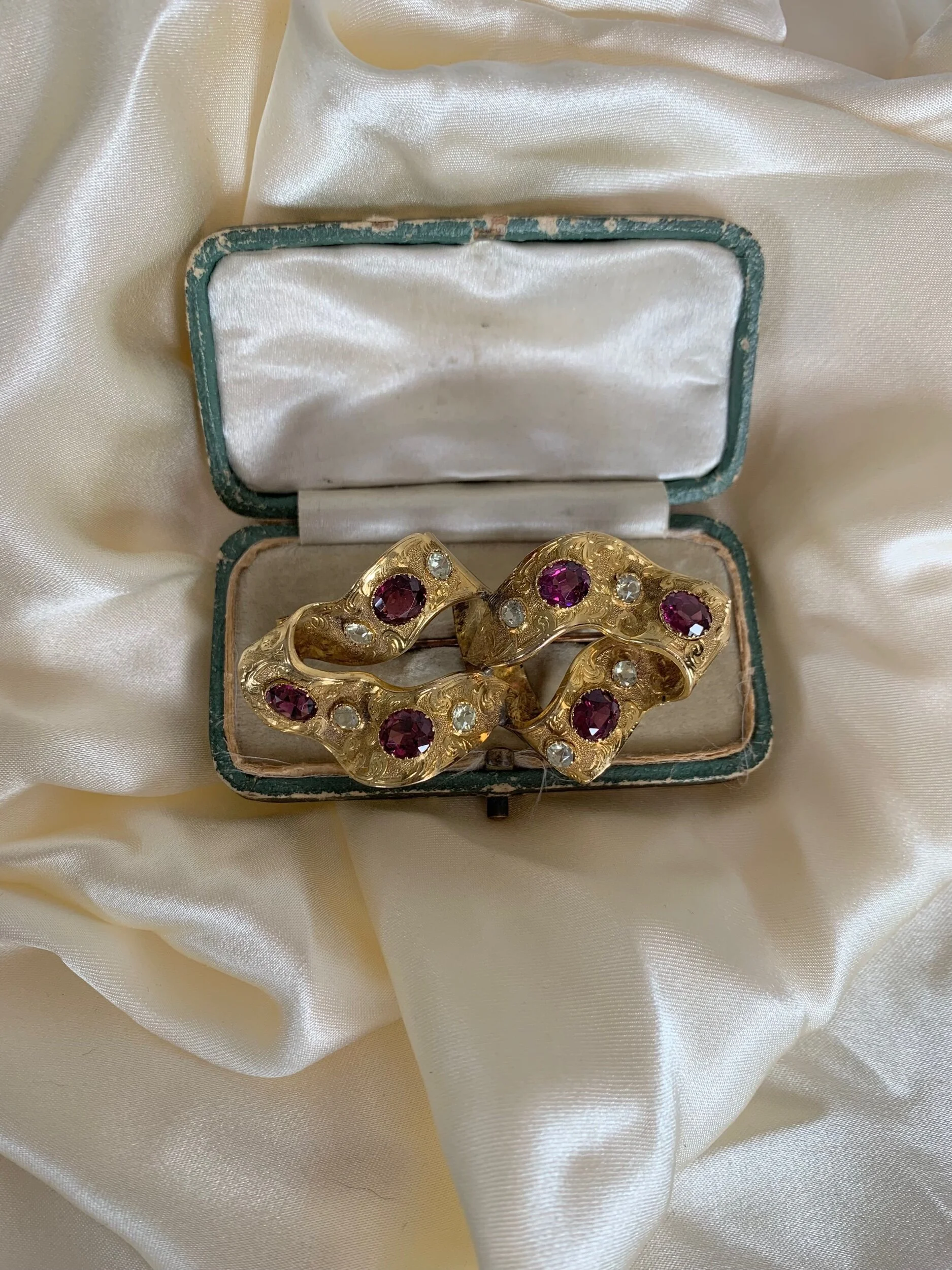 6D48EFF3-C5D7-4B05-AEEF-7735F387F124