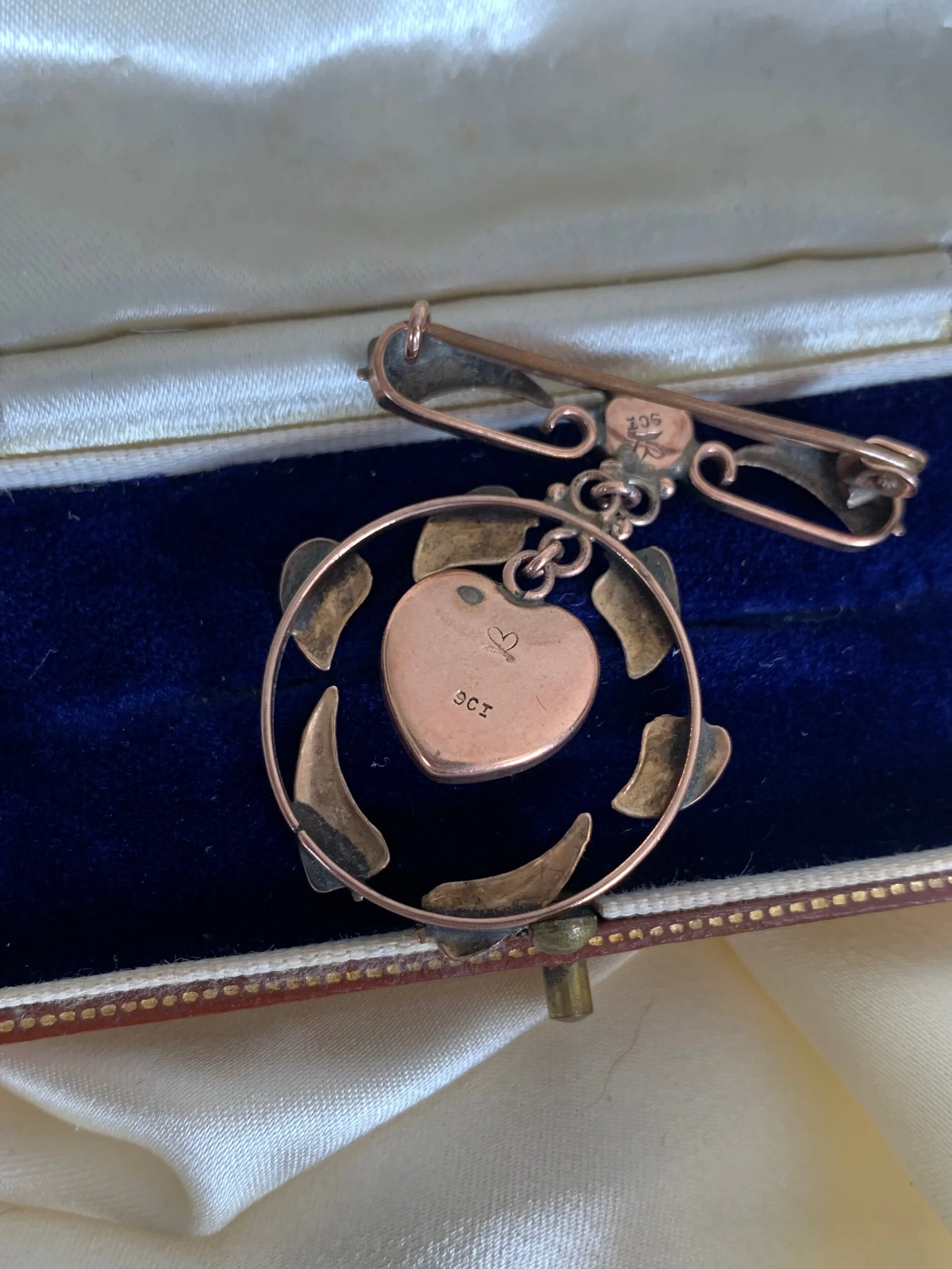 356C928A-6B64-4FD4-84DA-0ED89E5B79CD